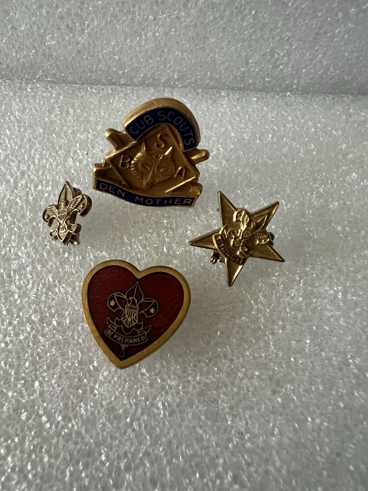 VTG 4 BSA Boy Scouts of America 1960-70’s Pins VTG 4 BSA Boy Scouts of America 1960-70’s Pins