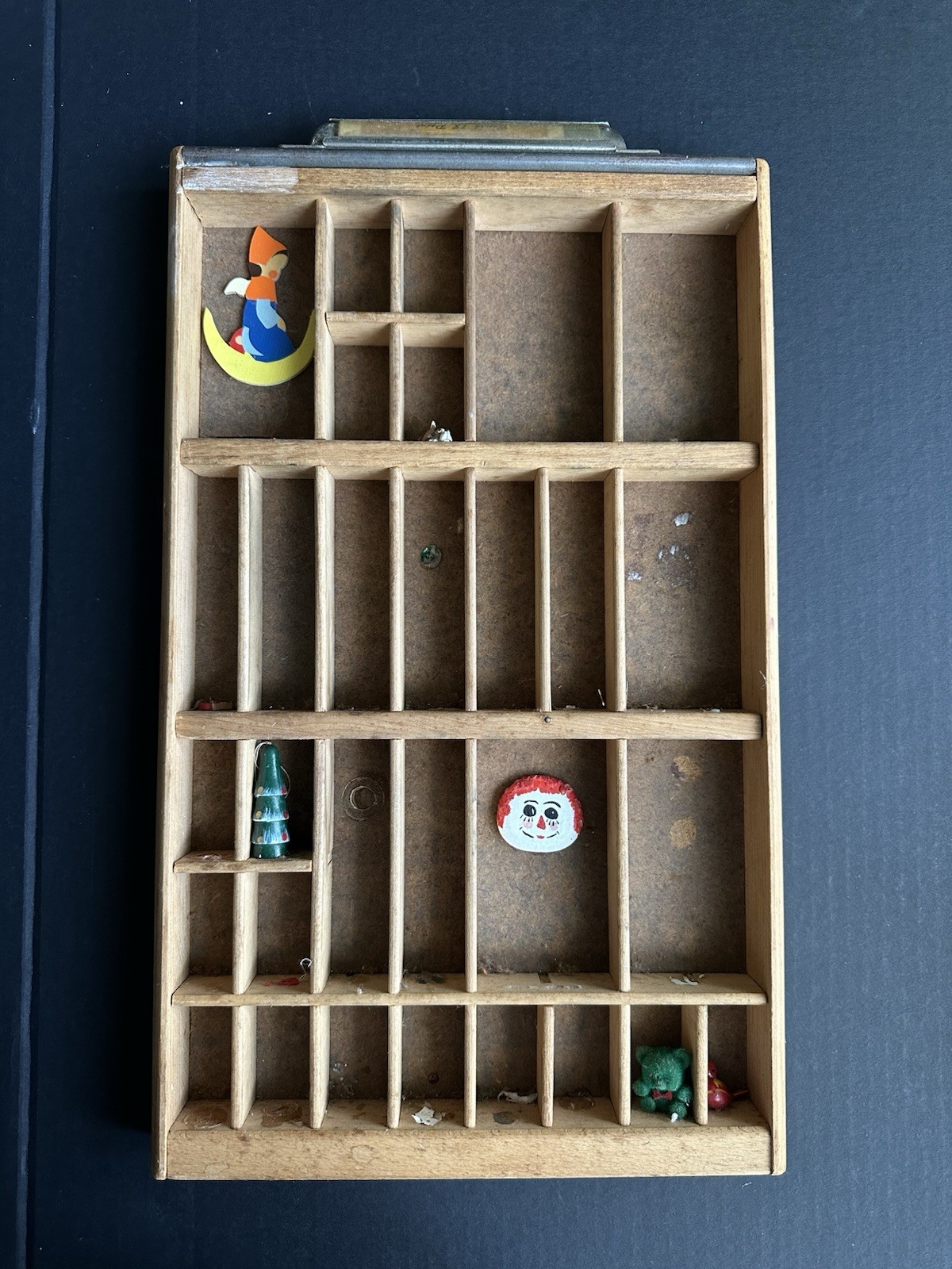 Vintage Wooden Printer\'s Tray Shadow Box 17\