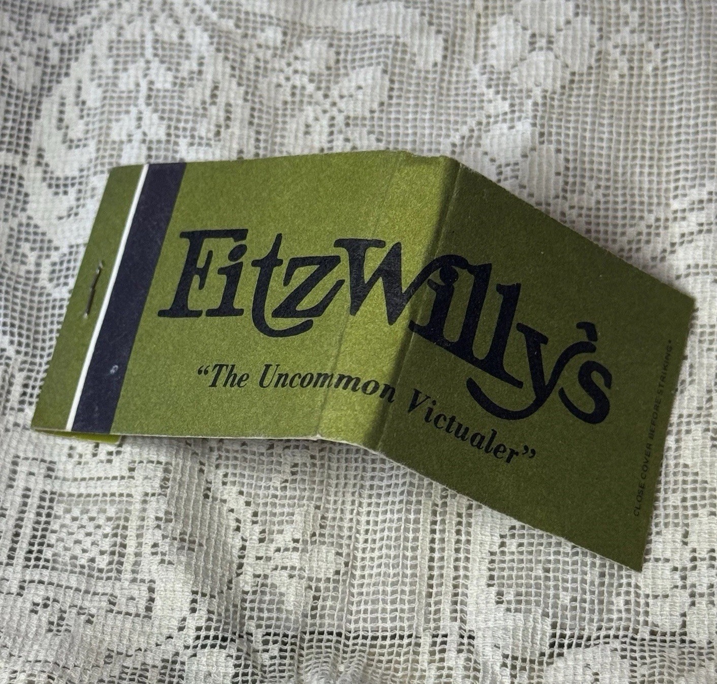 FitzWilly’s Restaurant/Bar, Northampton/ New Haven, CT, Full Unstruck Matchbook