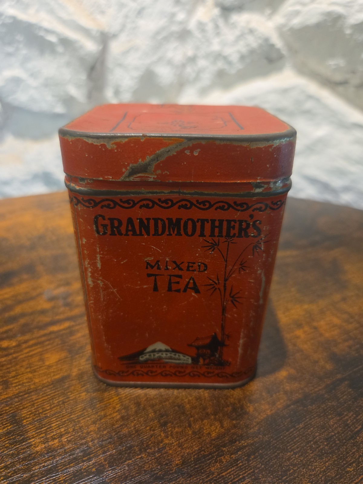 VINTAGE GRANDMOTHER\'S MIXED TEA RED METAL TIN 1/4 LB.