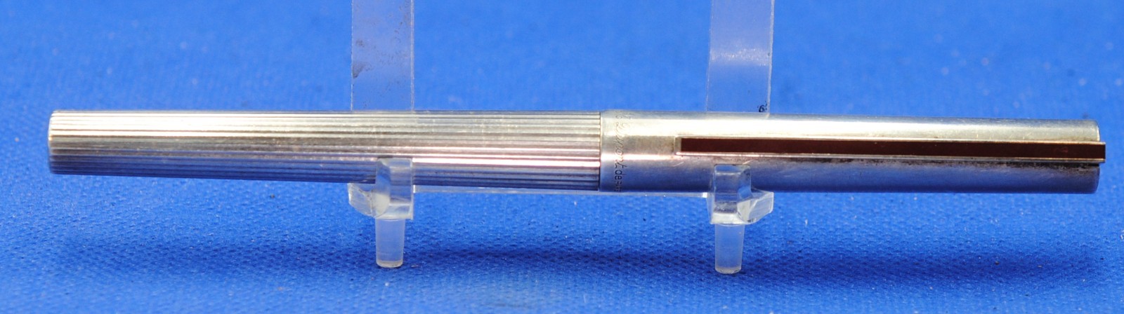 S T DuPont Fountain Pen.  Made In France,  18ct gold NIB sterling silver ESTATE