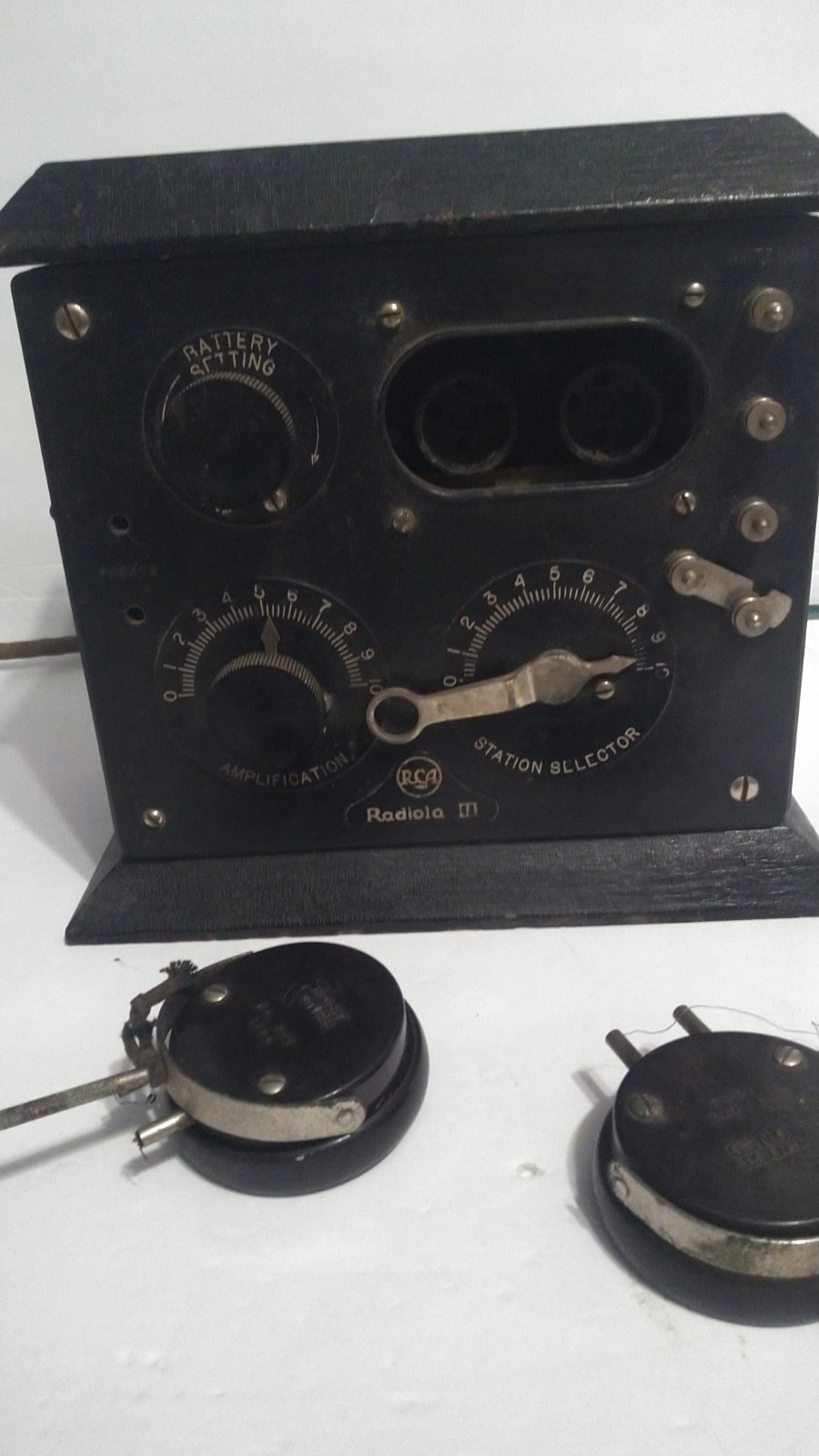 Antique Battery 1920's RCA RADIOLA III With Rare Original Case Tube Radio Antique Battery 1920's RCA RADIOLA III With Rare Original Case Tube Radio