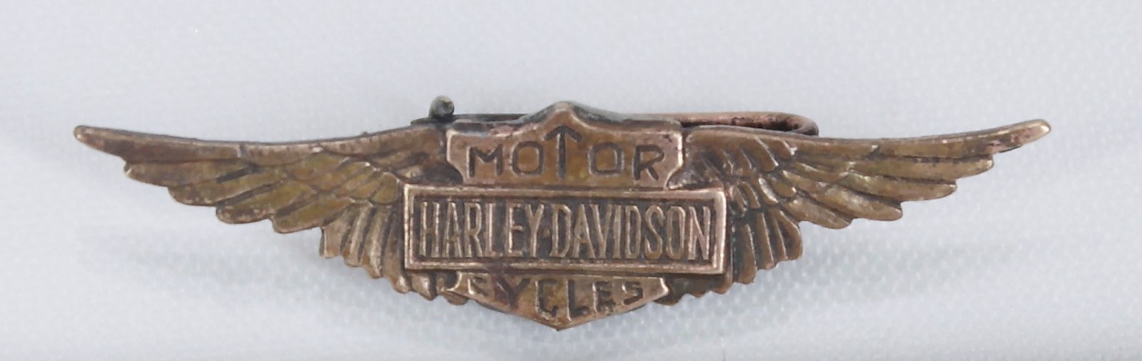 VINTAGE 1920s-1930s HARLEY-DAVIDSON WINGS HAT-LAPEL PIN Knucklehead Panhead VINTAGE 1920s-1930s HARLEY-DAVIDSON WINGS HAT-LAPEL PIN Knucklehead Panhead