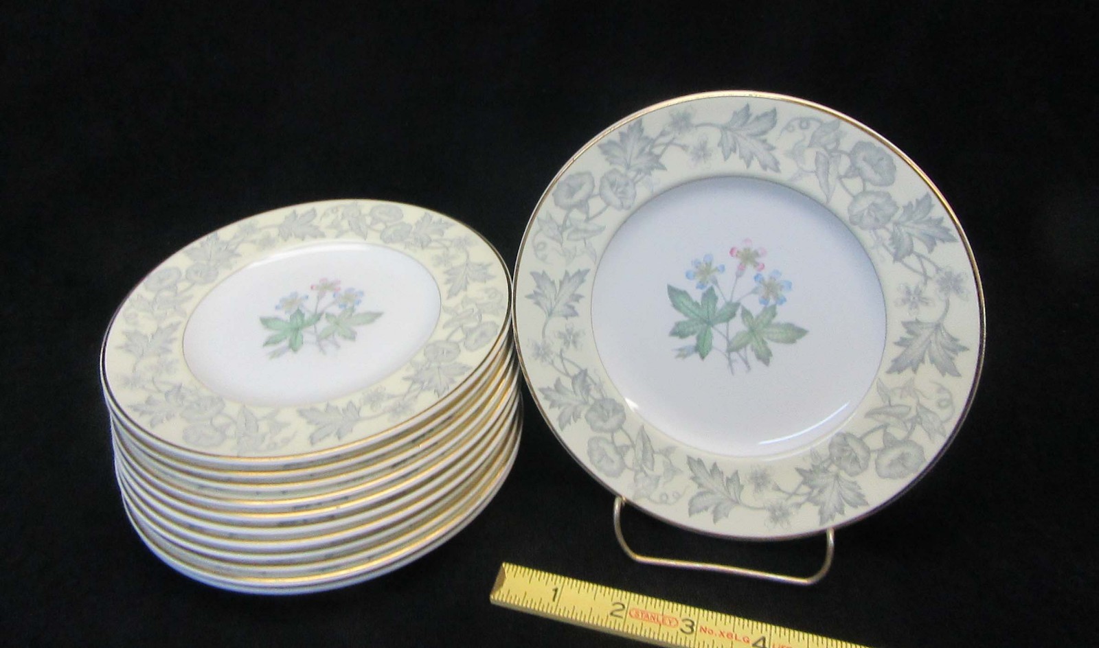 Vintage Wedgwood Wildflower Yellow Bread Plate(s) 6