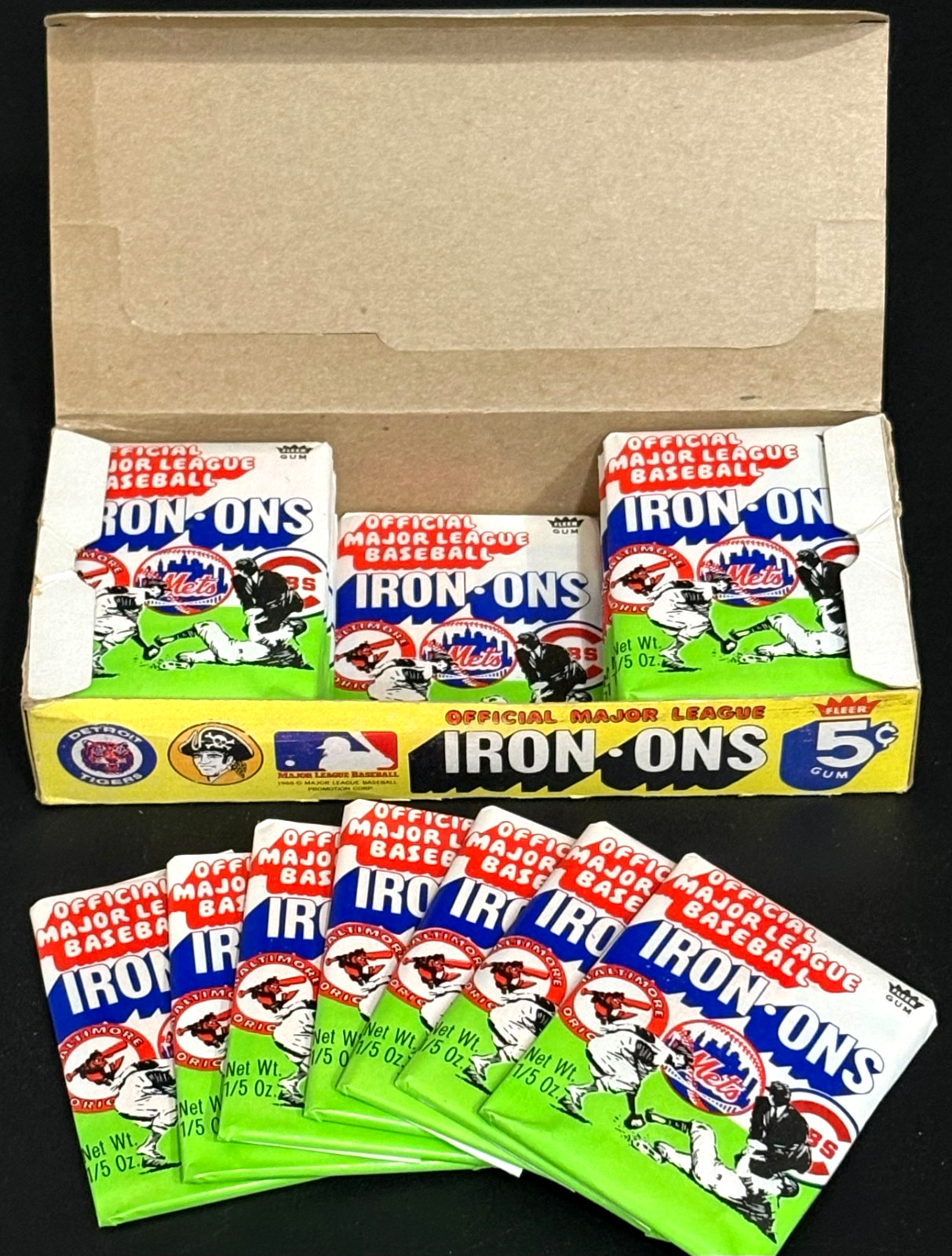 SWEET ⭐ FULL BOX ⭐ 1968 BASEBALL IRON ONS 24 PACKS UNOPENED VINTAGE FLEER OLD