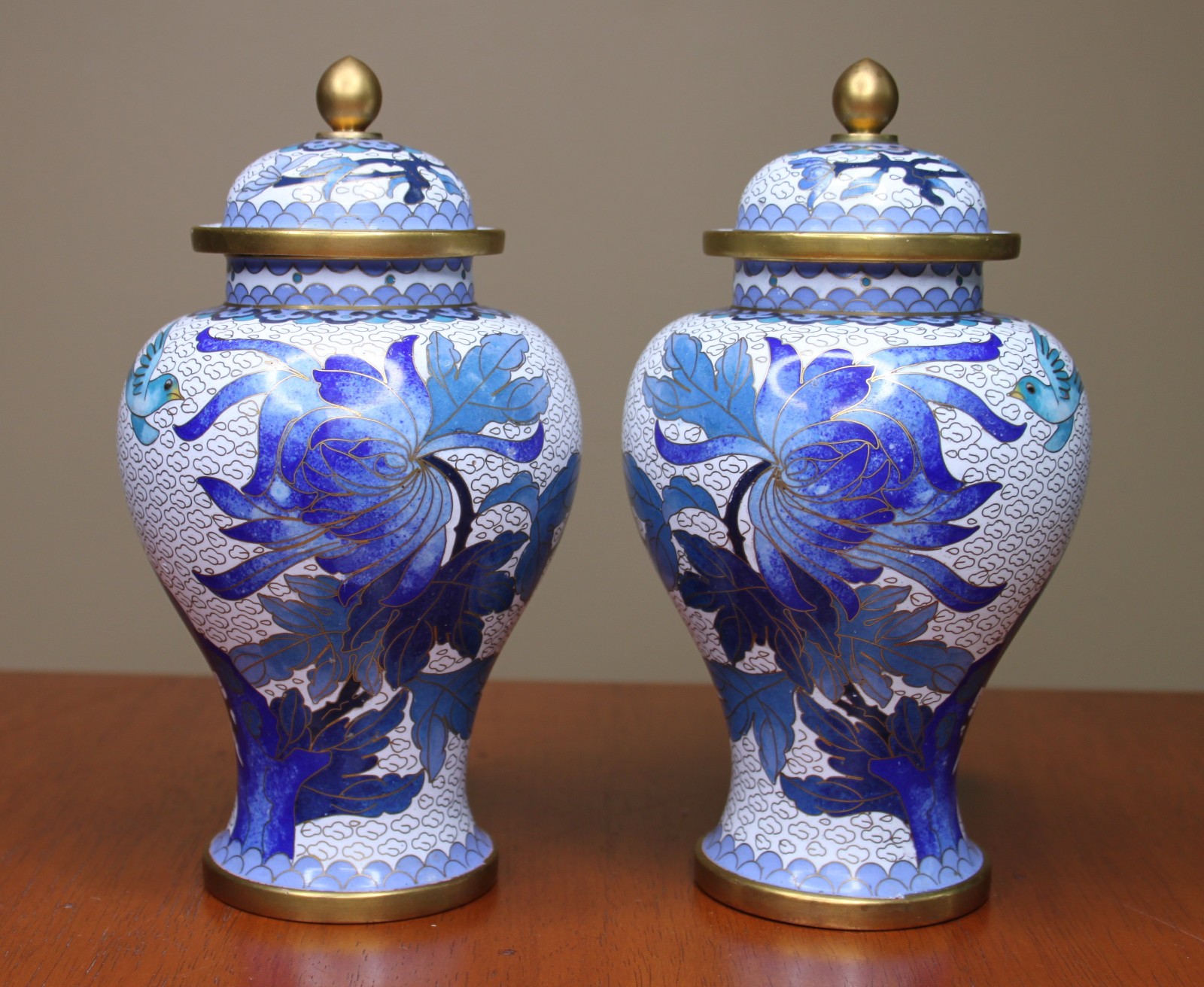 Vintage Pair Chinese Cloisonné Ginger Jars Blue Peony Floral Lidded Vases PRC Vintage Pair Chinese Cloisonné Ginger Jars Blue Peony Floral Lidded Vases PRC