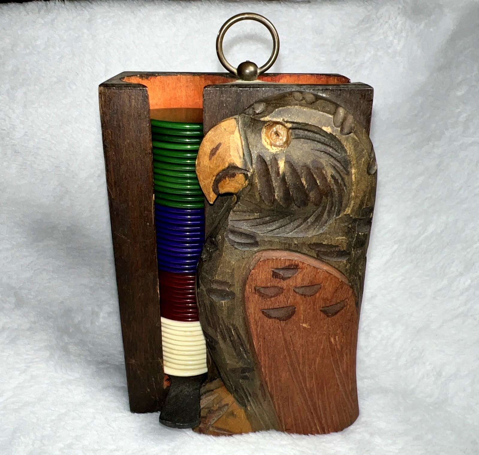 Vintage BAKELITE POKER/Game Chips W/ Wooden Hand Carved Parrot Bird Holder Vintage BAKELITE POKER/Game Chips W/ Wooden Hand Carved Parrot Bird Holder