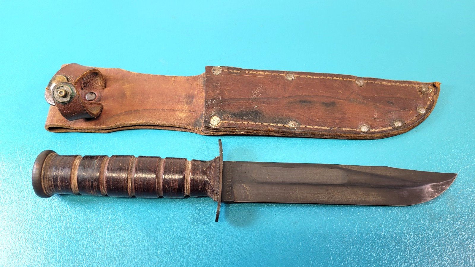 Rare US Marines Camillus NY USMC First Variant Fighting Knife + Sheath TR1735 Rare US Marines Camillus NY USMC First Variant Fighting Knife + Sheath TR1735