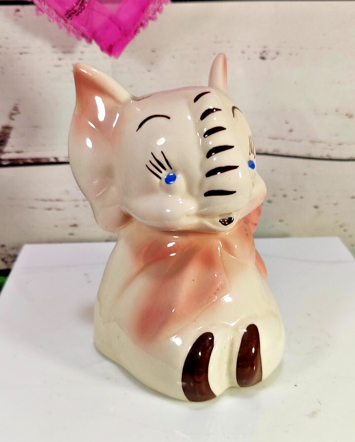 Vintage Pink and White Elephant Bank with Pink Bow and Blue Eyes No Plug 5.5 Vintage Pink and White Elephant Bank with Pink Bow and Blue Eyes No Plug 5.5