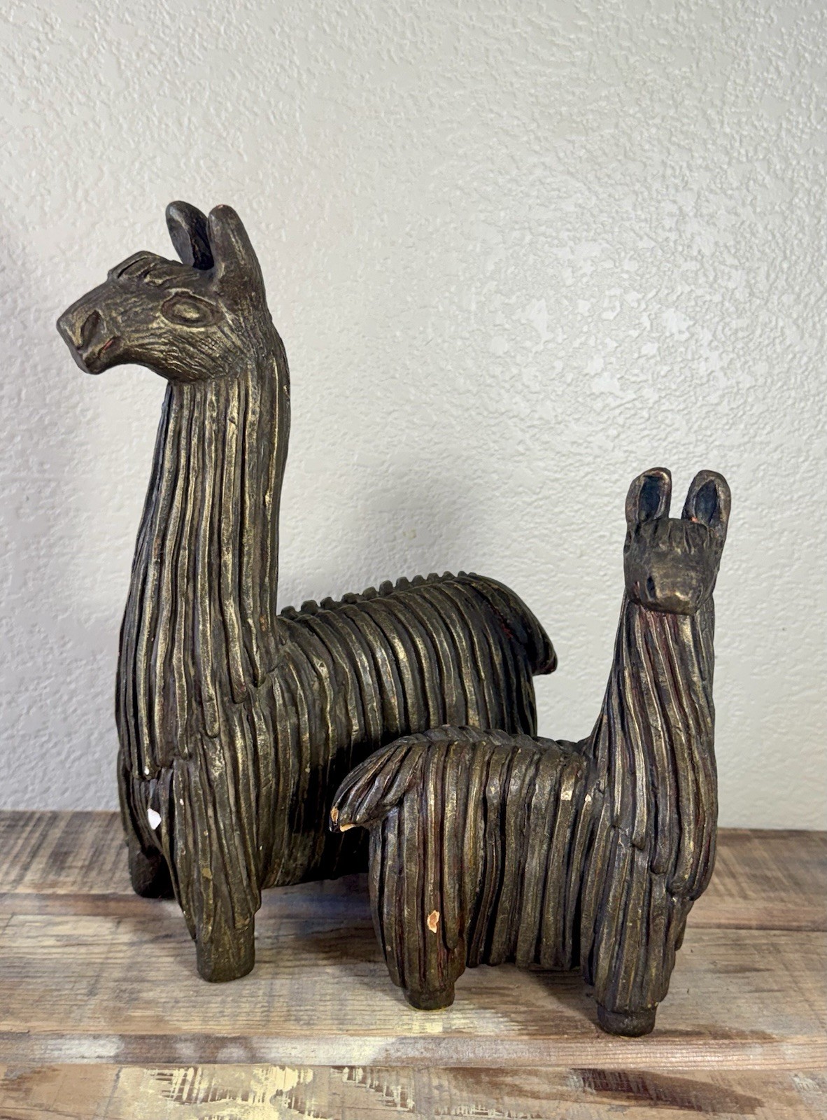1970s Stoneware Set Llamas Fabbri Art Studios Peruvian Greenish Bronze Textured 1970s Stoneware Set Llamas Fabbri Art Studios Peruvian Greenish Bronze Textured