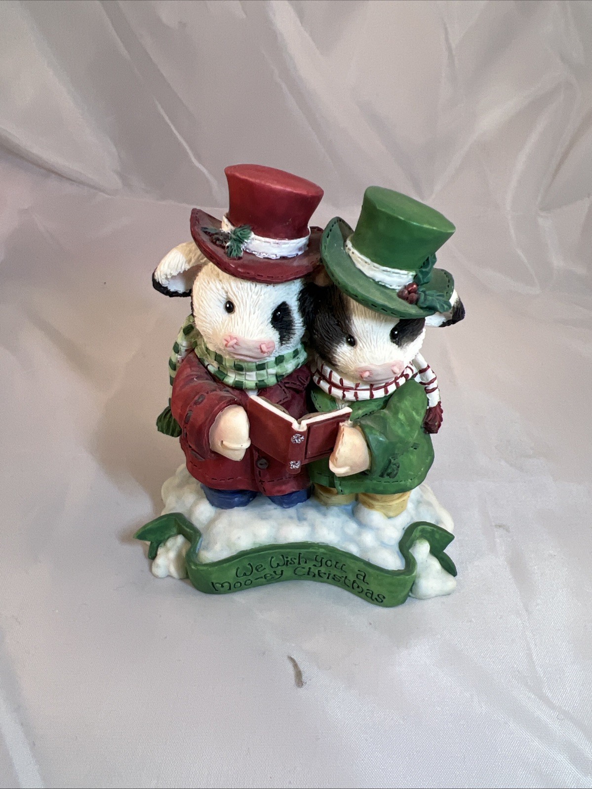 Mary s Moo Moos We Wish You a Mooey Christmas Enesco 1997