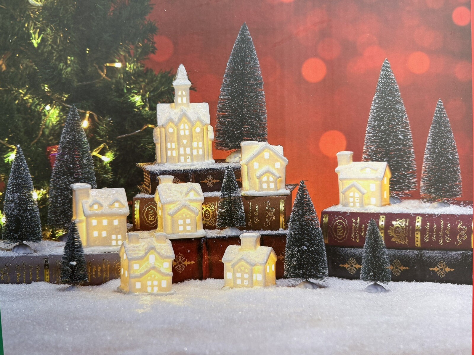 Lot Christmas 16 Piece Set Decor Ceramic Light Up Holiday Village NEW In