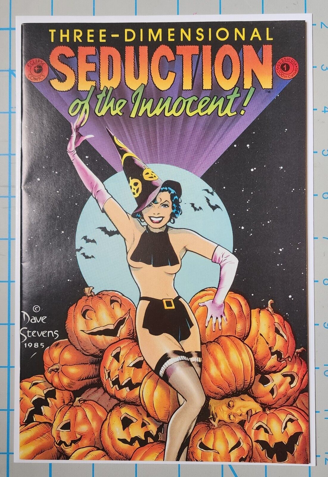 Seduction of the Innocent #1 - 3-D No Glasses - Dave Stevens Cover -1985