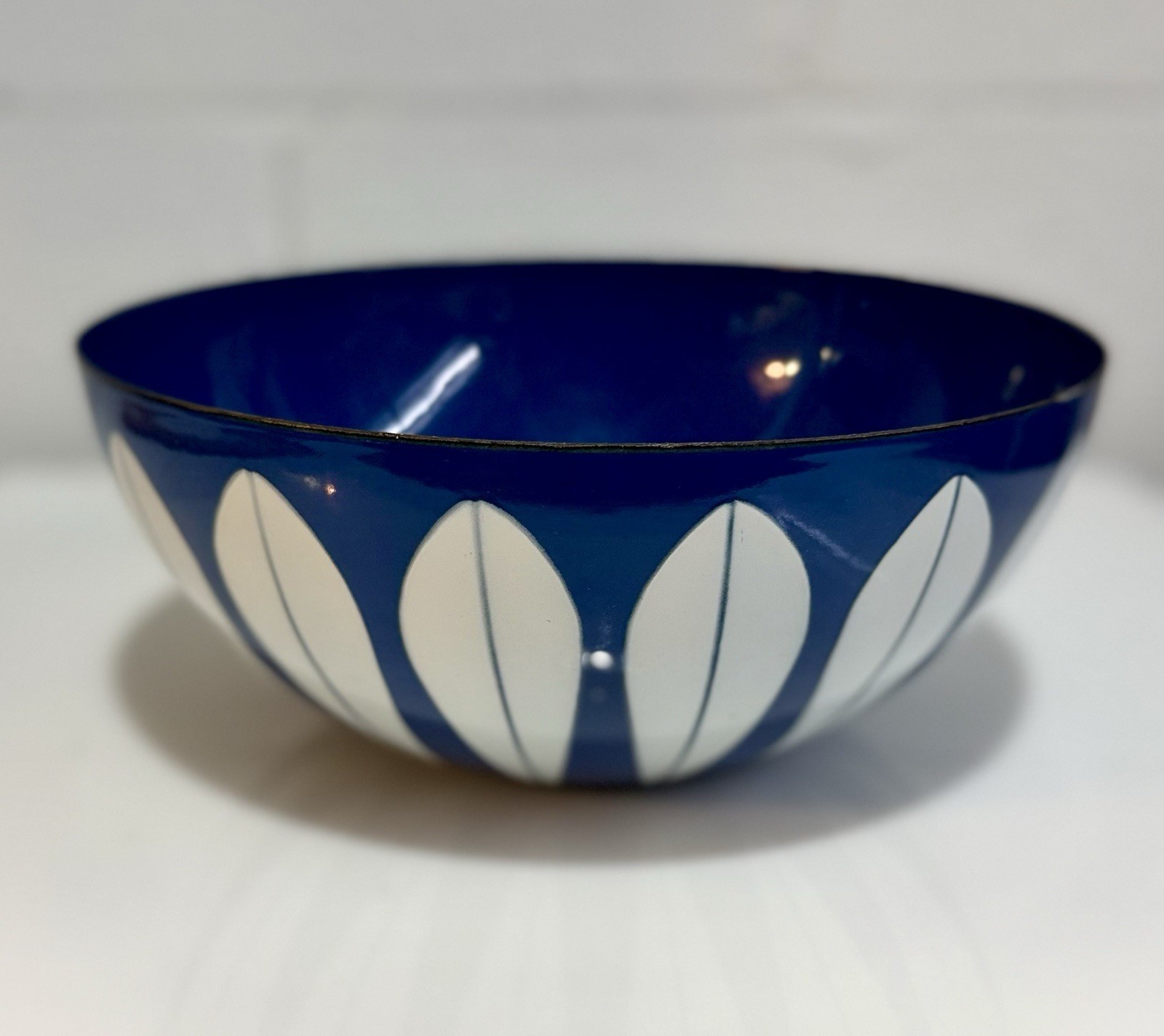 Vintage MCM Cathrineholm Of Norway Enamel Lotus Bowl Dark Blue 9.5” Very Clean Vintage MCM Cathrineholm Of Norway Enamel Lotus Bowl Dark Blue 9.5” Very Clean