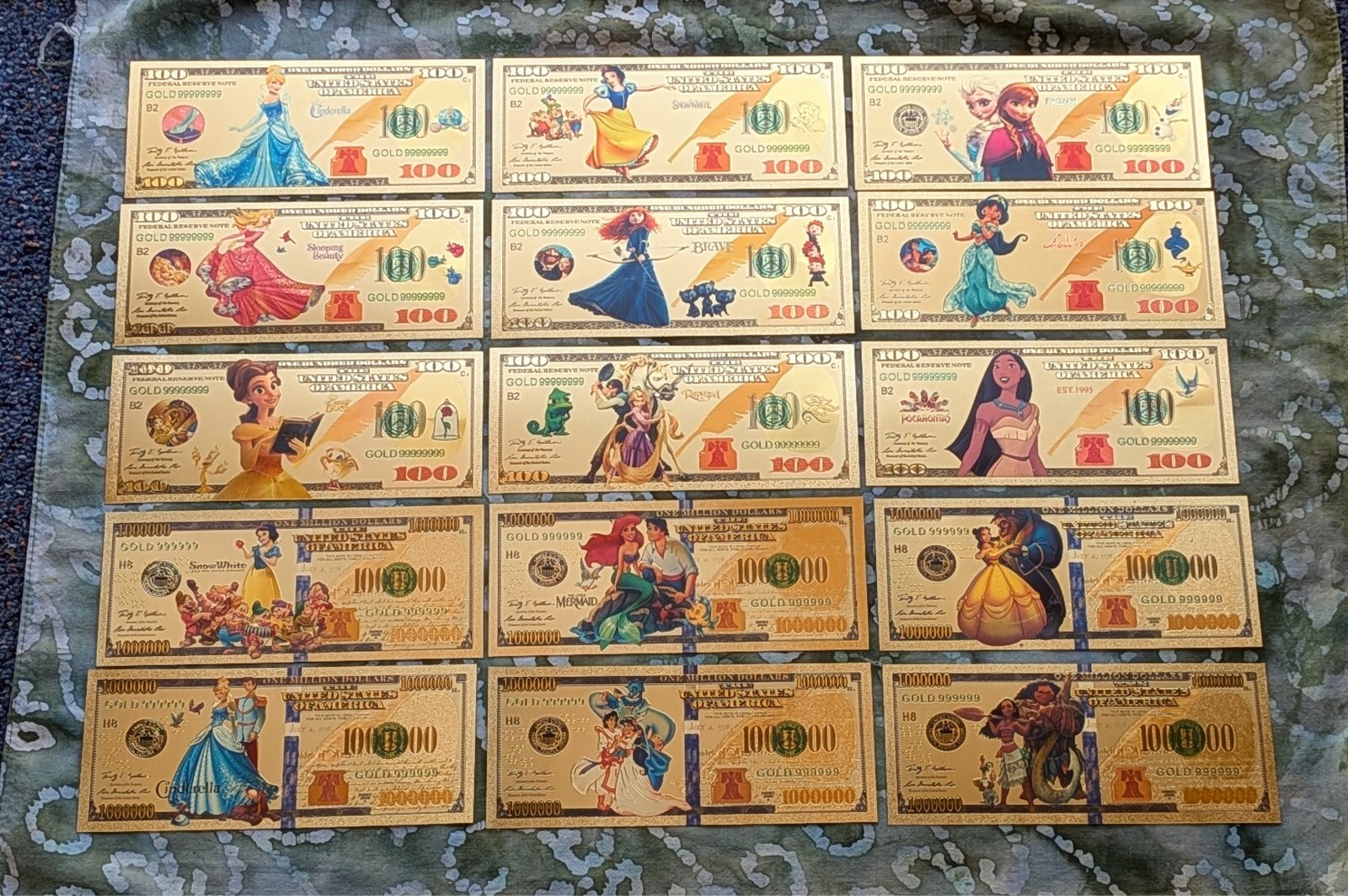 15 Piece 24k Gold Foil Plated Disney Princess' Collectible Banknote Set. Mint