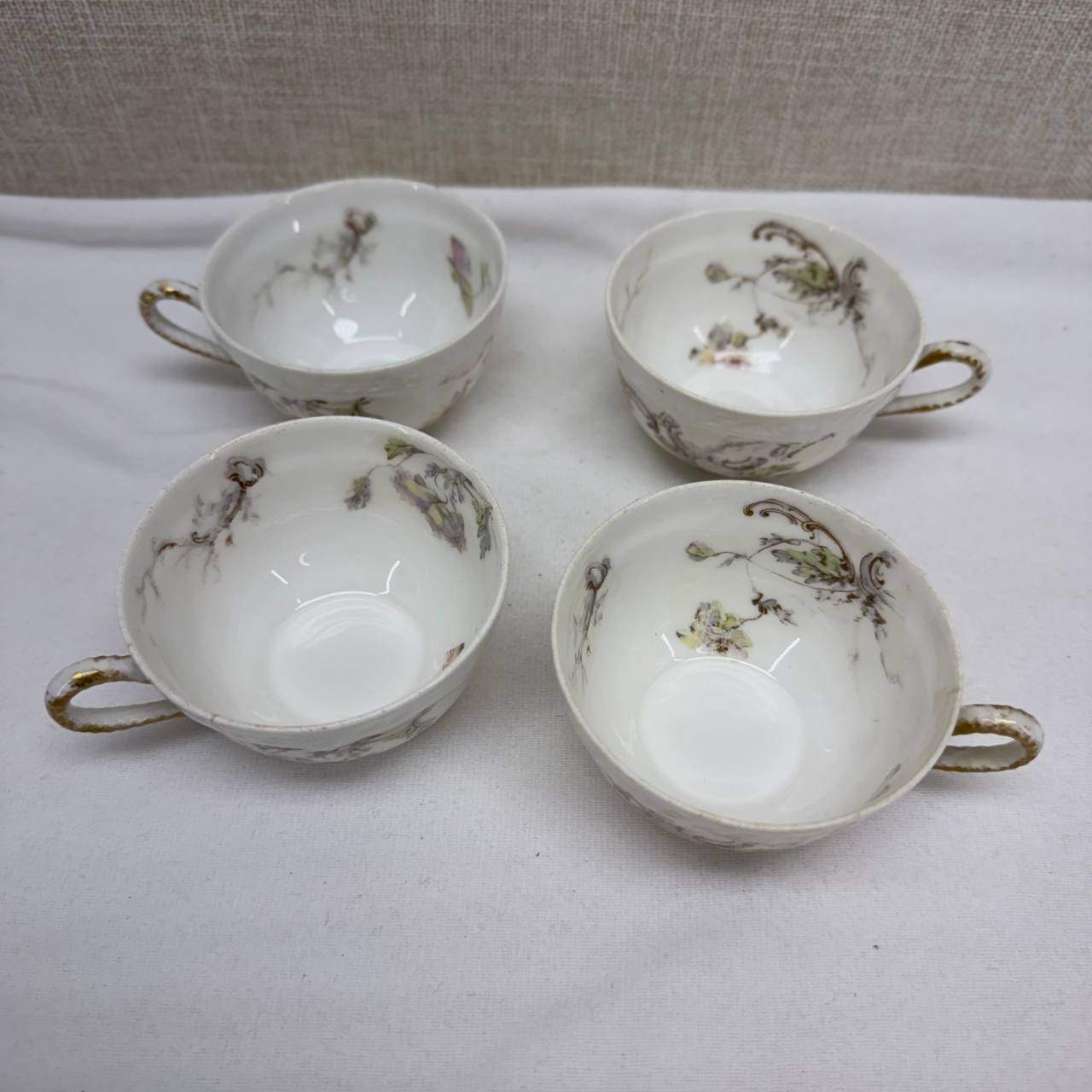 Antique Haviland & Co Limoges France Floral Porcelain Tea Cups Set of 4 Gilt Antique Haviland & Co Limoges France Floral Porcelain Tea Cups Set of 4 Gilt