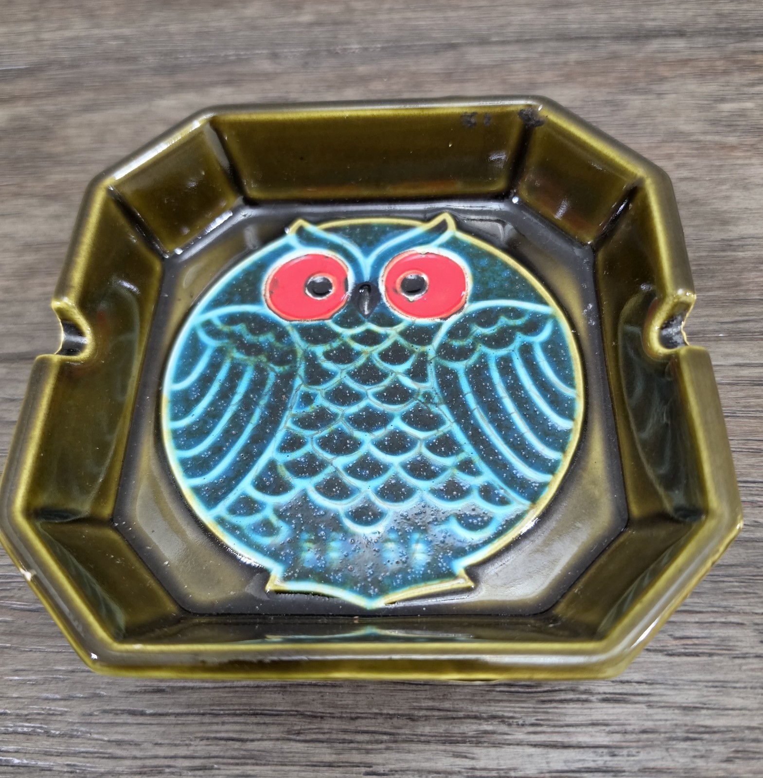 Vintage Japan Ceramic Owl Ashtray MCM Olive Green Blue Red Eyes Retro
