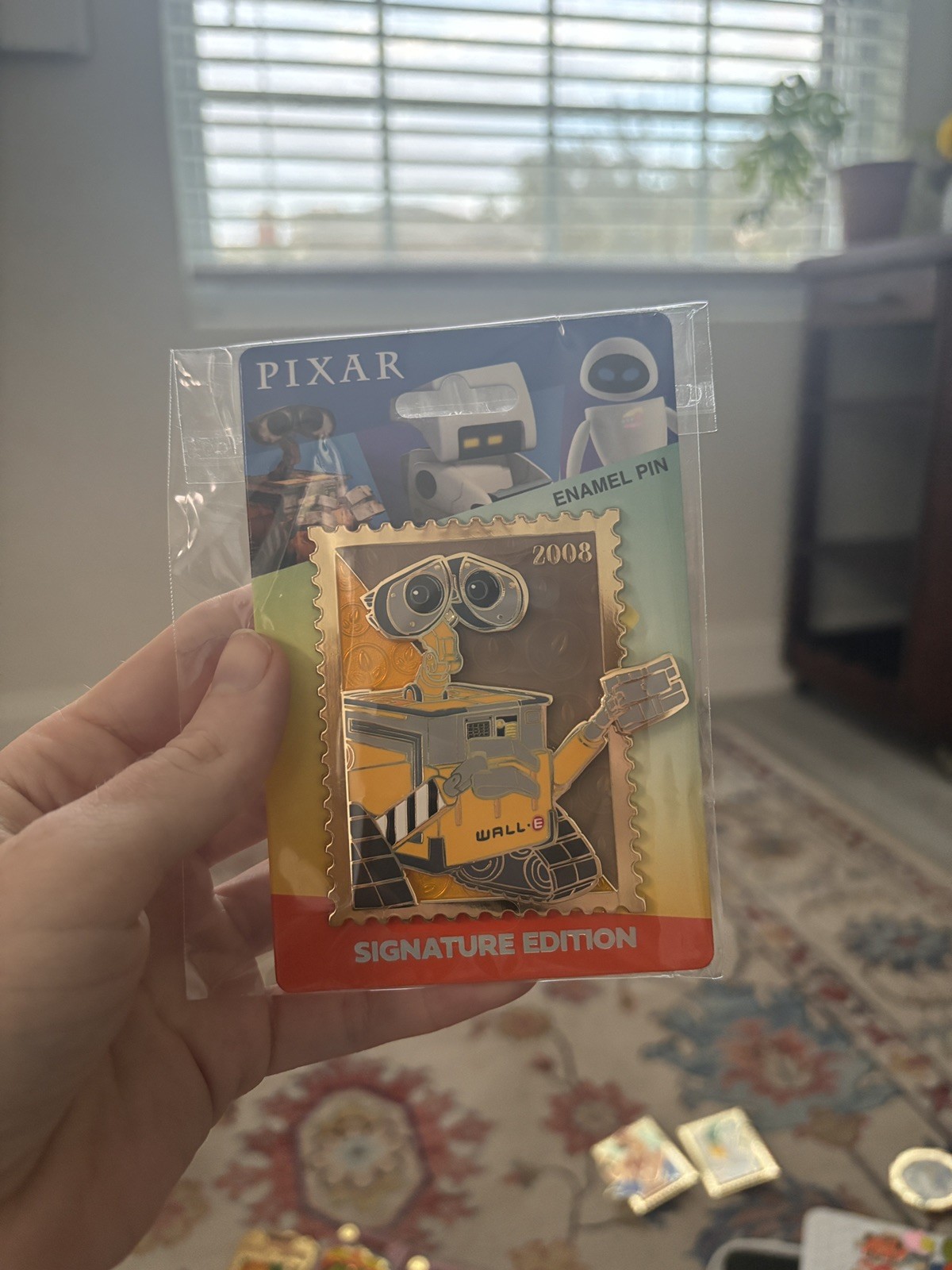 Disney PALM Royal Stamp Series Pink A La Mode Pixar Wall-E LE 400 Pin