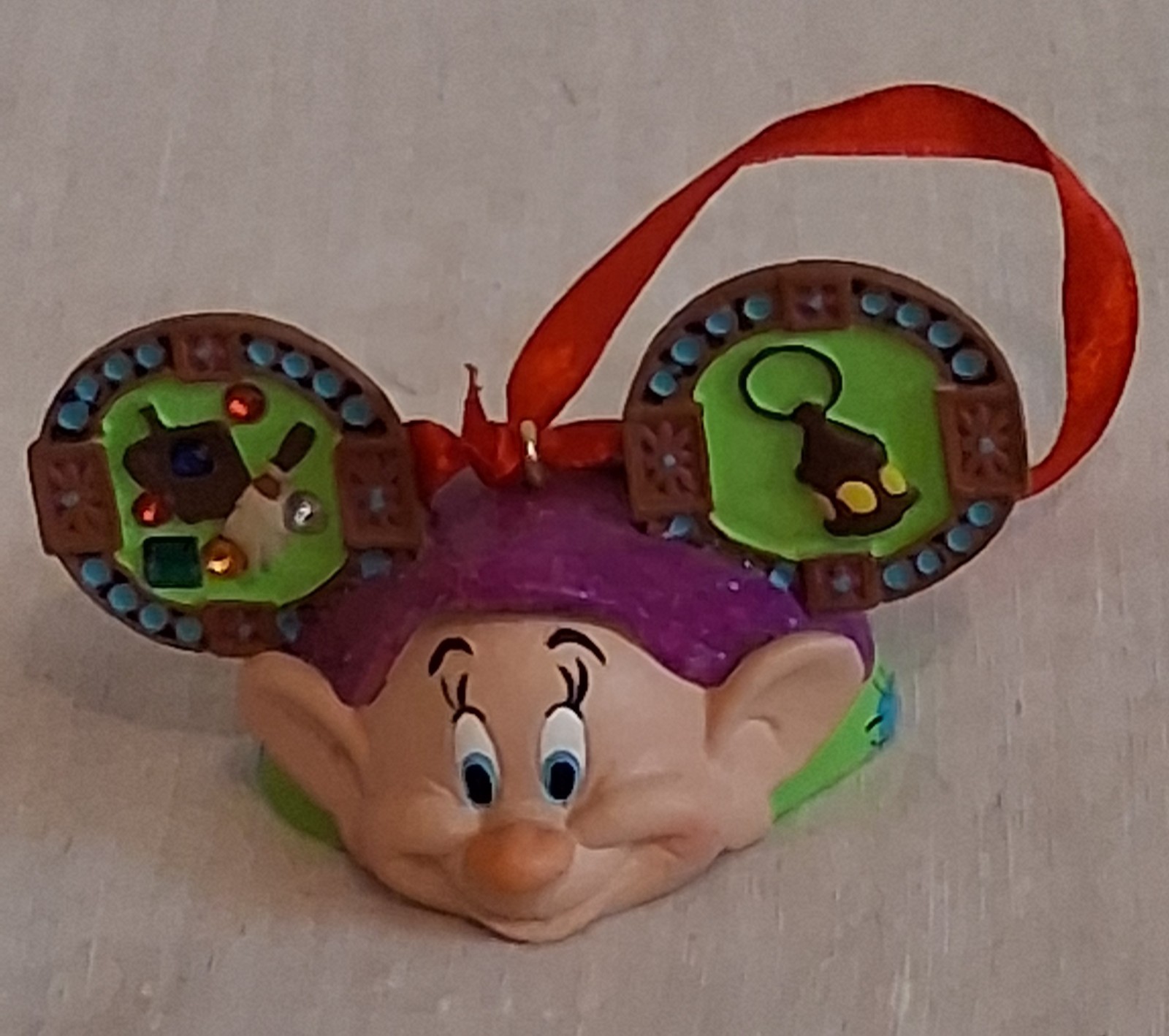 RARE Disney Limited Edition DOPEY SNOW WHITE DWARF Ear Hat Ornament #171/600 RARE Disney Limited Edition DOPEY SNOW WHITE DWARF Ear Hat Ornament #171/600