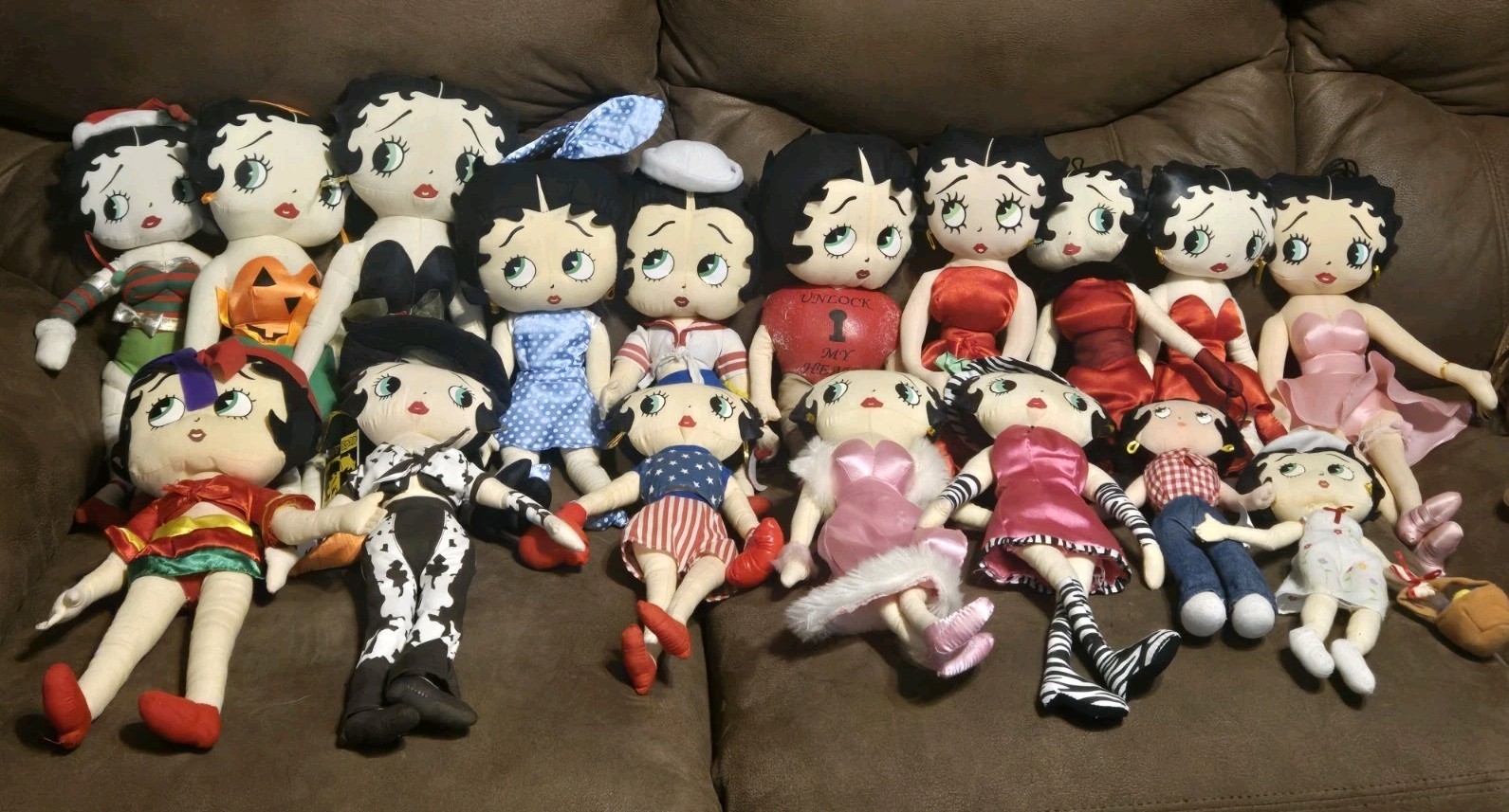 Lot Of 17 vintage Kellytoy Betty Boop cloth plush doll collection Lot Of 17 vintage Kellytoy Betty Boop cloth plush doll collection