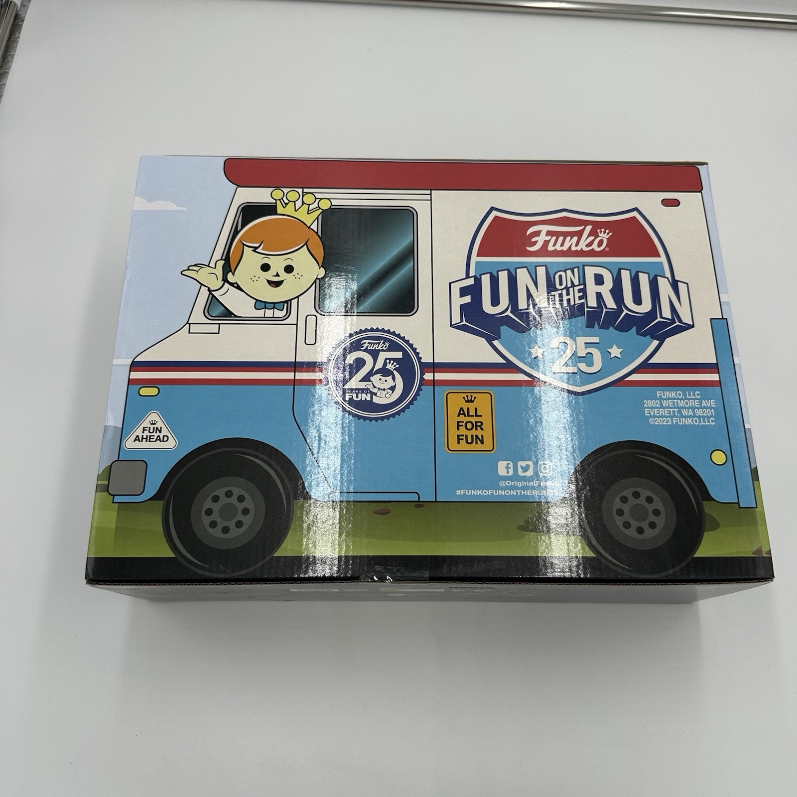 Funko “Fun On The Run” 25th Anniversary Travel Edition Box SEALED Funko “Fun On The Run” 25th Anniversary Travel Edition Box SEALED