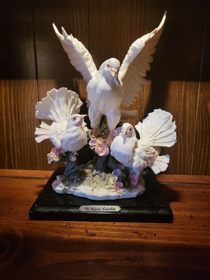 The Juliana Collection Vintage Collectible Three Turtle Doves-Preowned