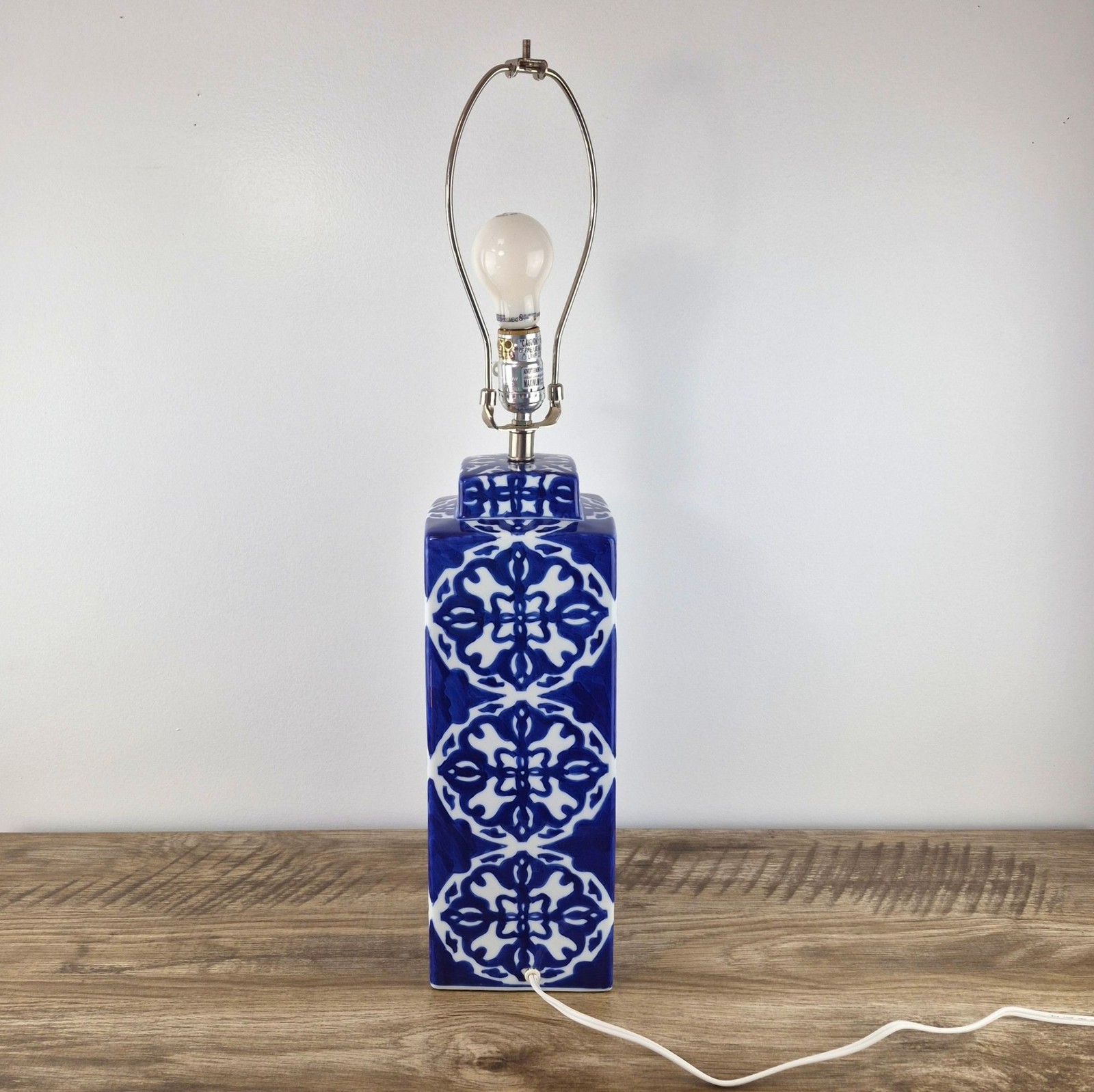 Vintage Pier 1 Imports Blue & White Chinoiserie Ceramic Table Lamp Base Only 20\