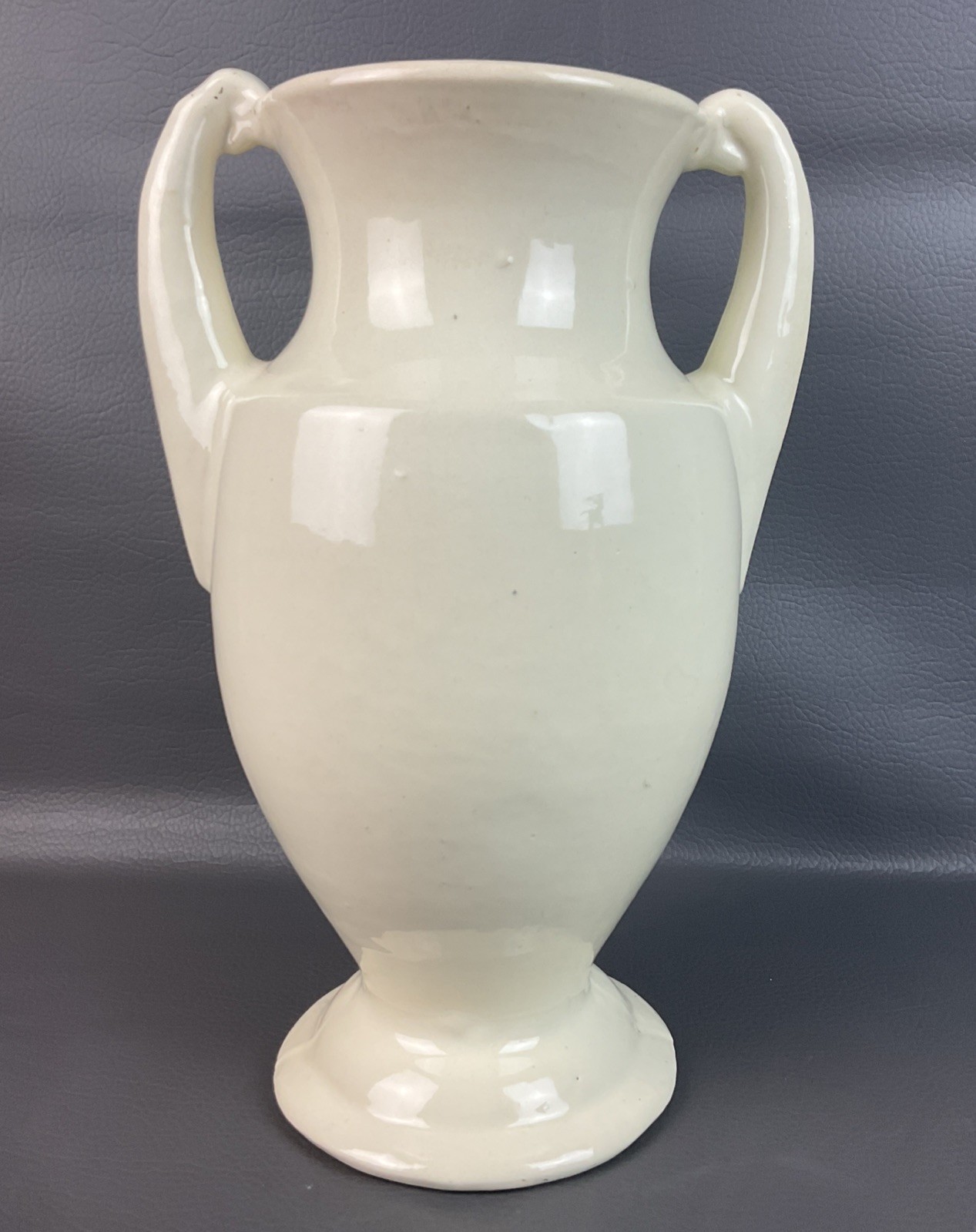 Phalzgraff York PA 146 Vintage Vase Phalzgraff York PA 146 Vintage Vase