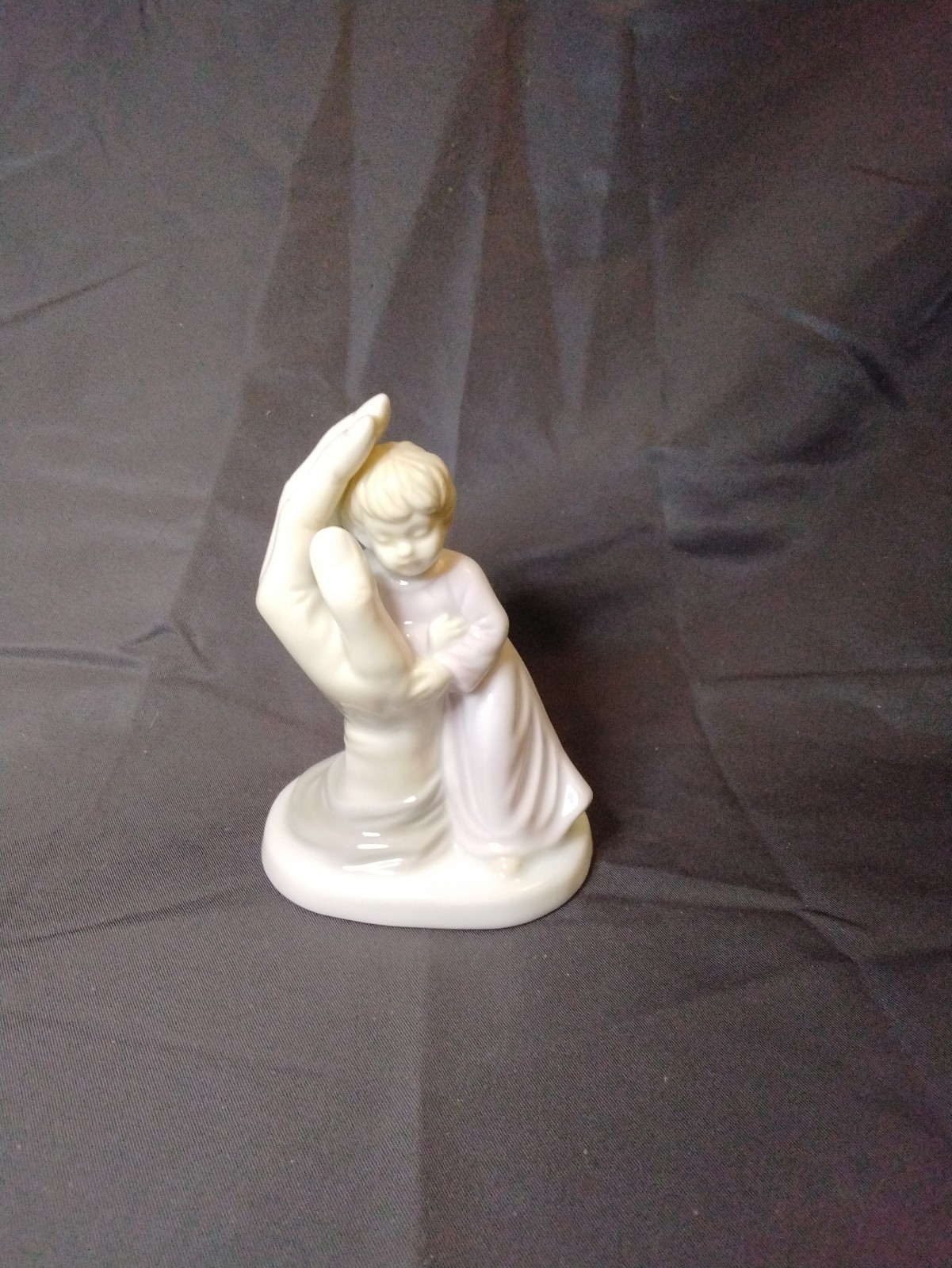 Vtg '83 Roman Inc - Palm Of My Hand Isaiah 49:15 Porcelain Girl Figurine