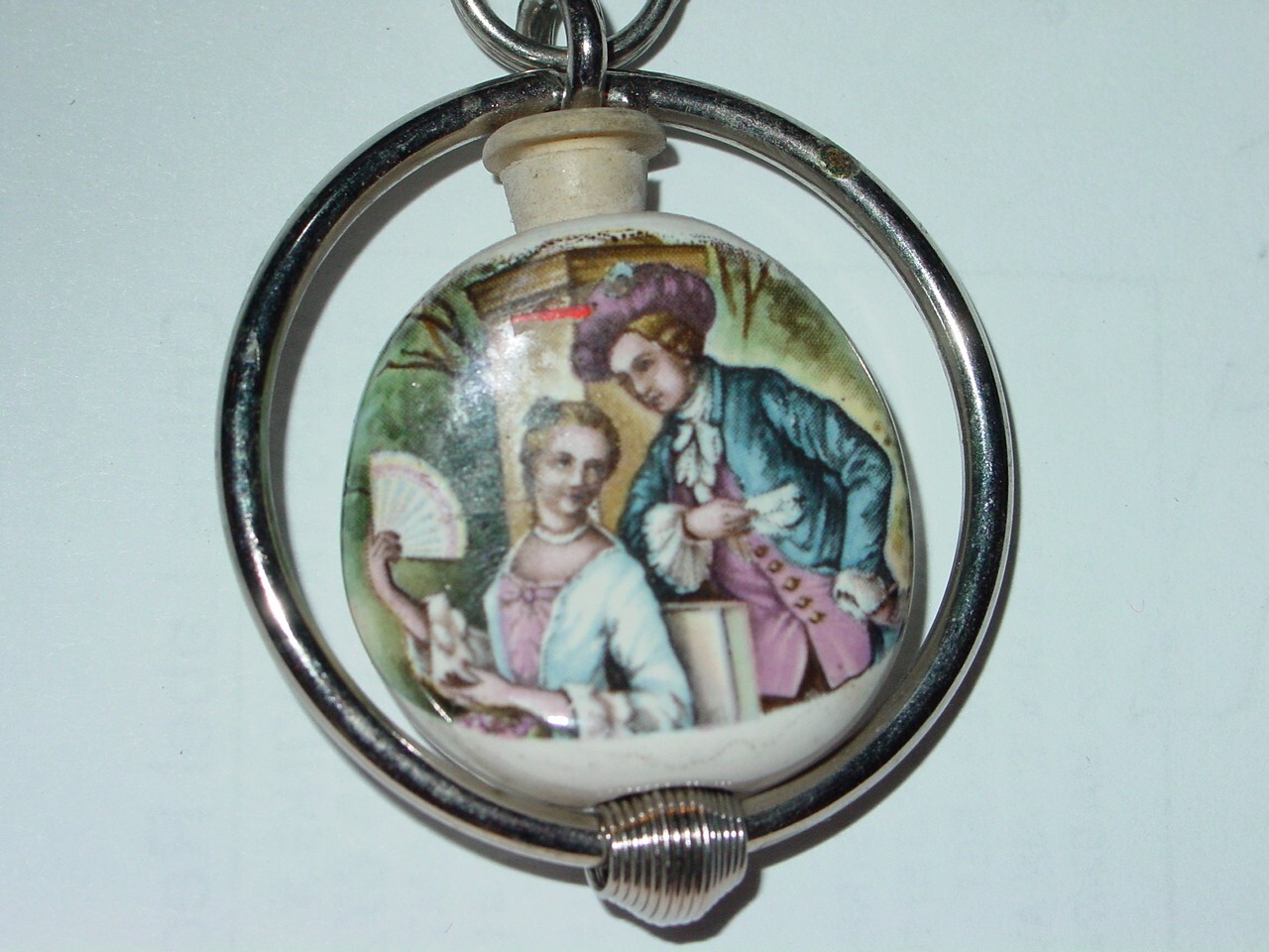 FAMILY VINTAGE NIKI GLASS 1970's CIGARETTE HEADSHOP SMOKE STONE KEYCHAIN -RARE