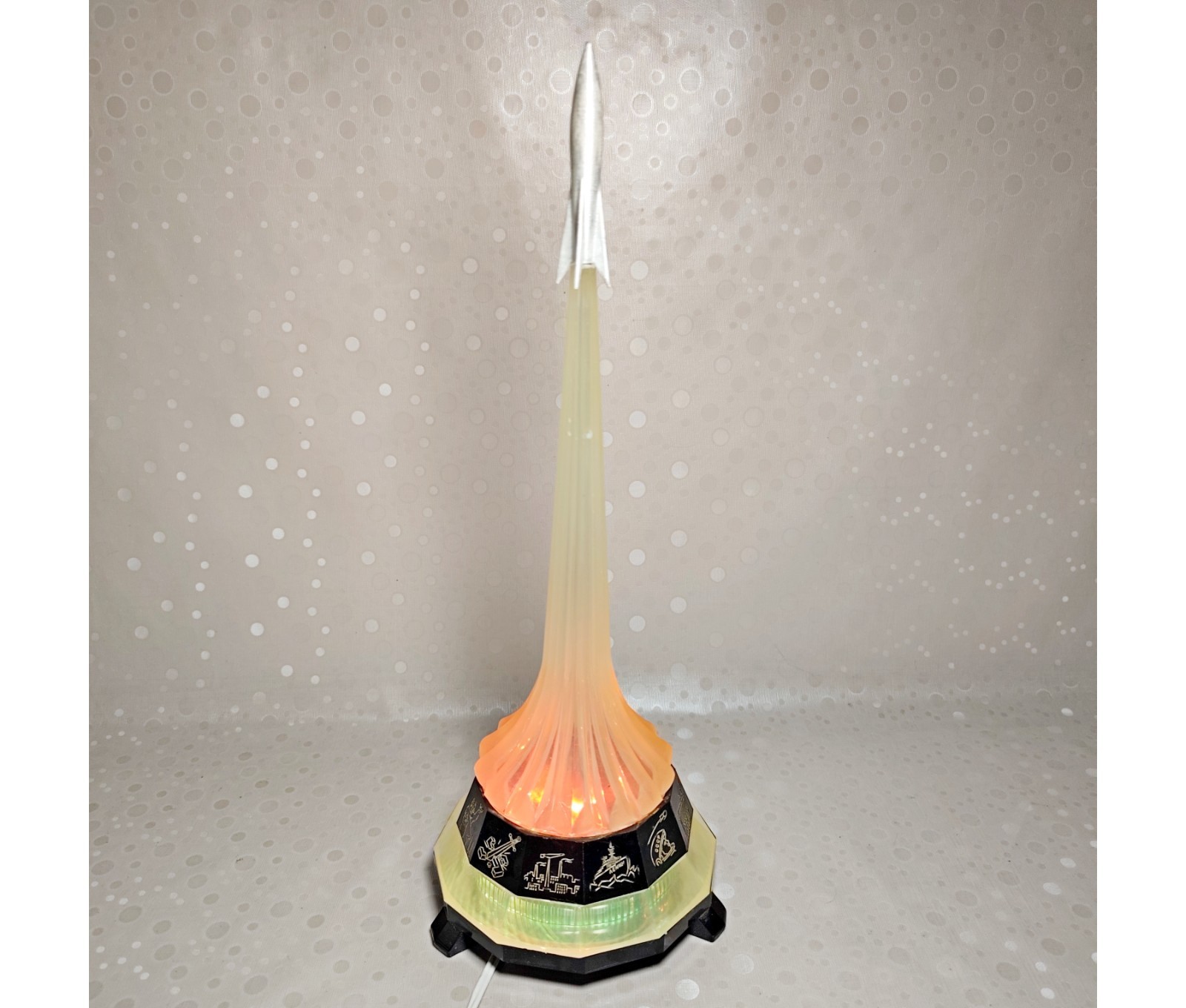 Vintage Space Age Rocket Table Lamp Mid Century Modern Retro Cosmos Night Light Vintage Space Age Rocket Table Lamp Mid Century Modern Retro Cosmos Night Light