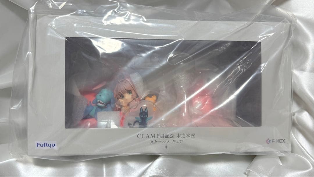 FuRyu CLAMP Exhibition Exclusive Sakura Kinomoto Scale Figure Japan