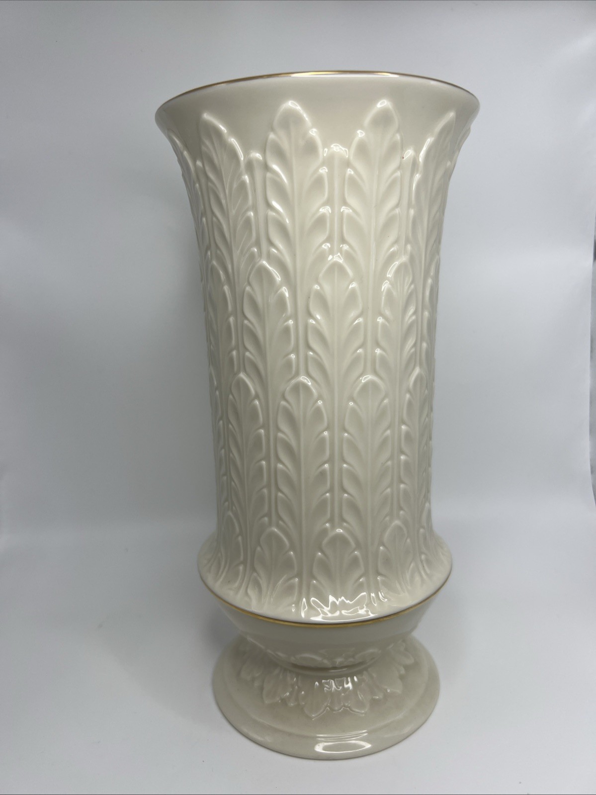 VTG Lenox Vase Footed 24k Gold Trim USA Embossed Acanthus Leaf Tall Large New