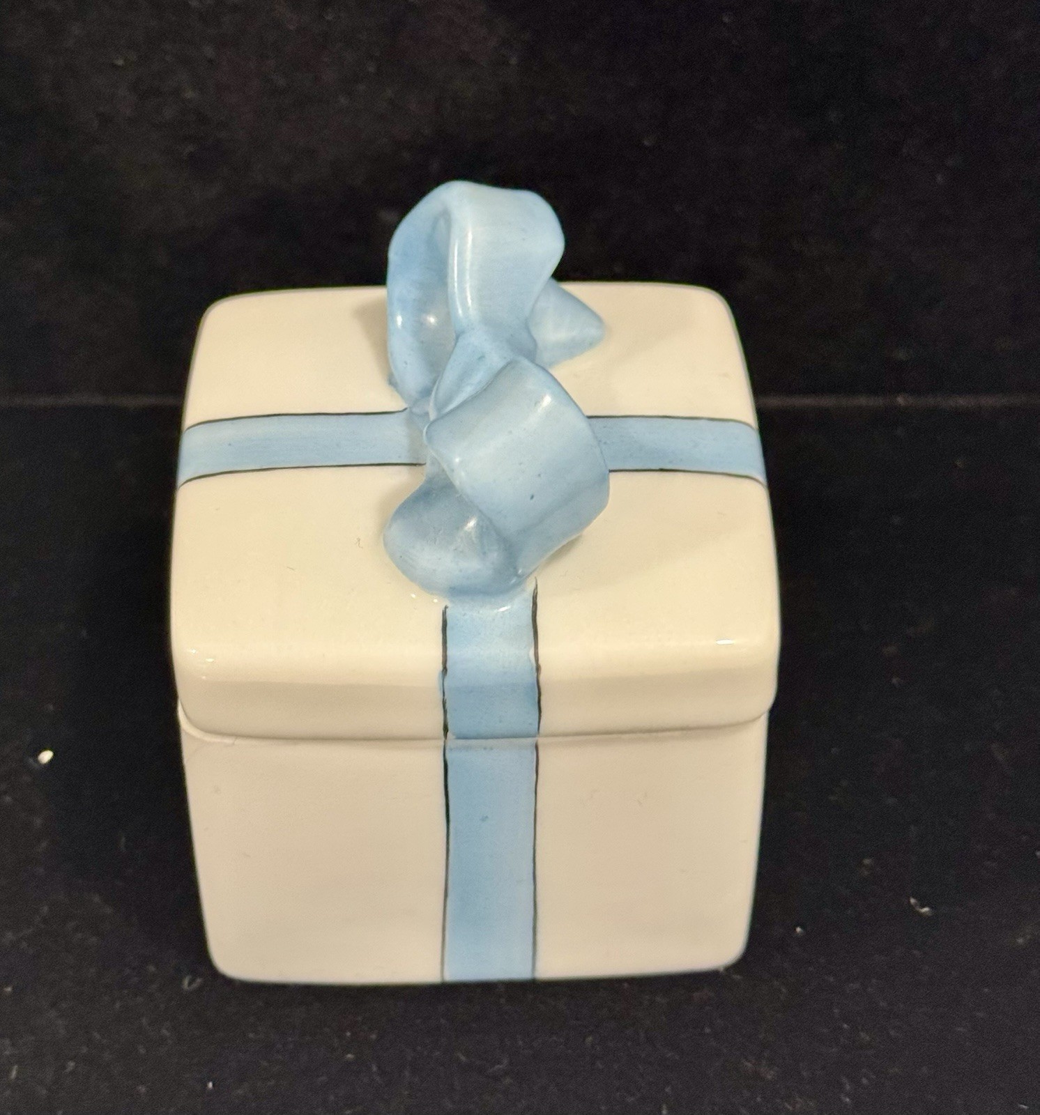 Vintage Chamart Limoges France Hand Painted Porcelain Gift Box Trinket Defect