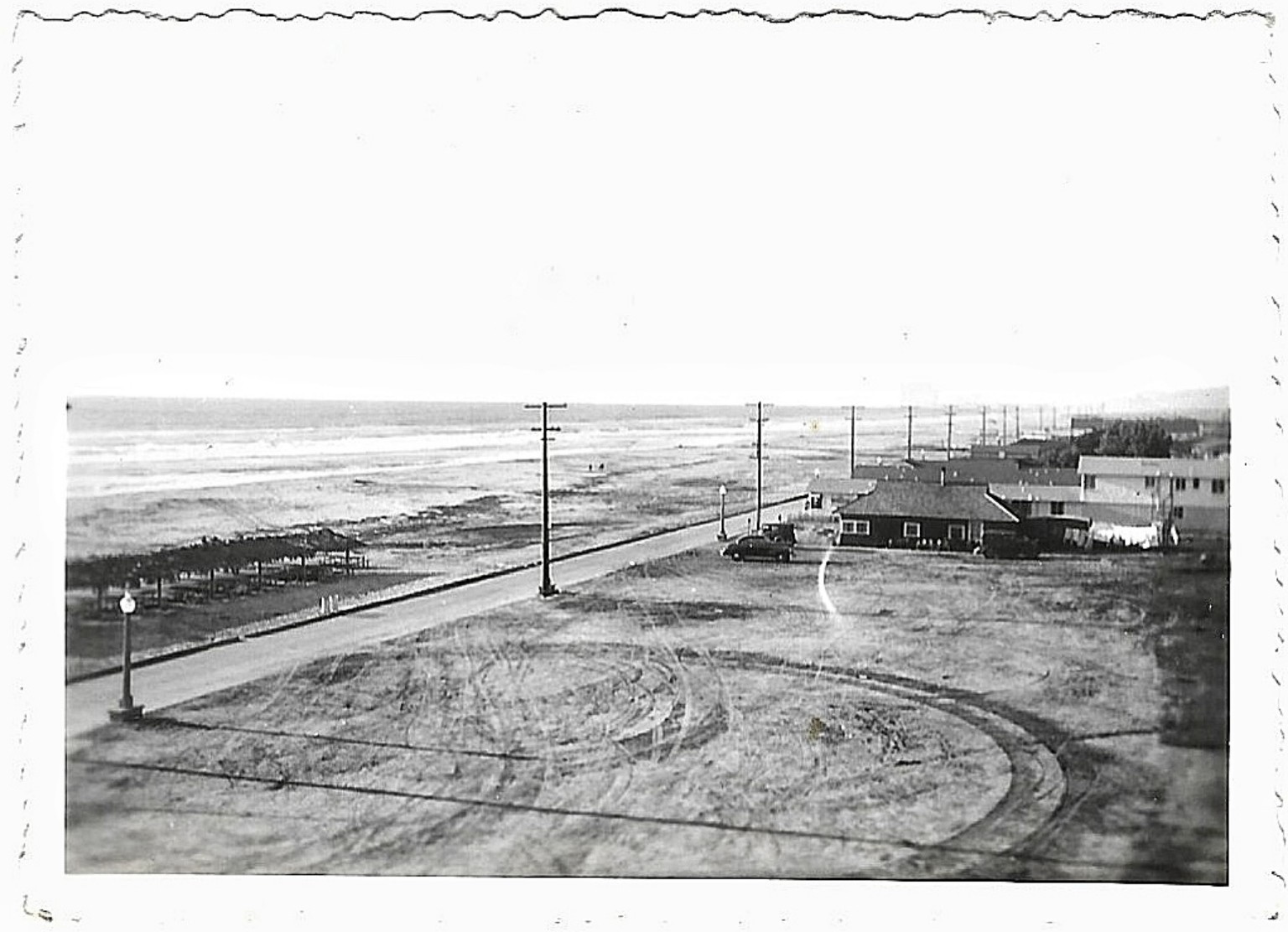 Vintage Old 1940s Photo of PCH OCEANSIDE CALIFORNIA in 1941 Beach Houses Hotel ⭐ Vintage Old 1940s Photo of PCH OCEANSIDE CALIFORNIA in 1941 Beach Houses Hotel ⭐