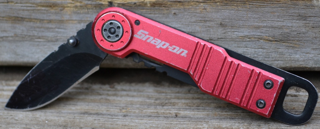 Snap-On 5230 Flat Blade Frame-Lock Red Aluminum Handle Folding Pocket Knife Snap-On 5230 Flat Blade Frame-Lock Red Aluminum Handle Folding Pocket Knife