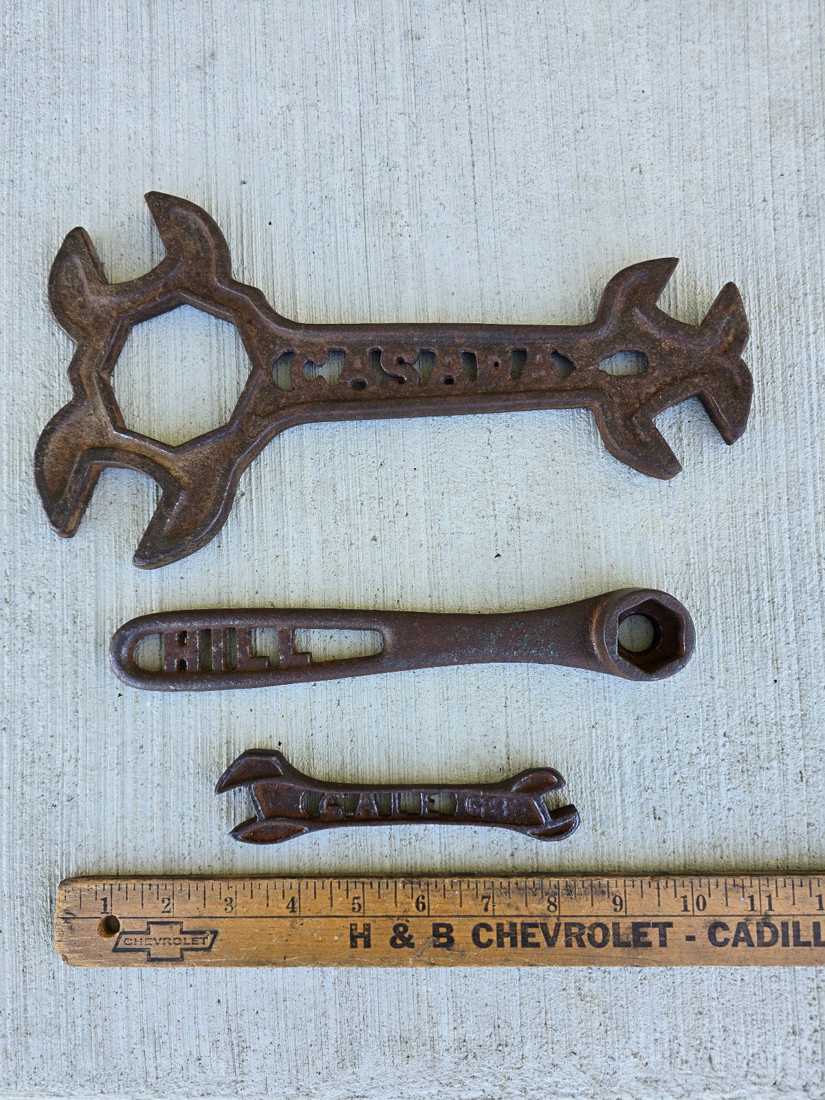 Antique super RARE farm cutout wrench cast iron tool lot Casaday Gale Hill