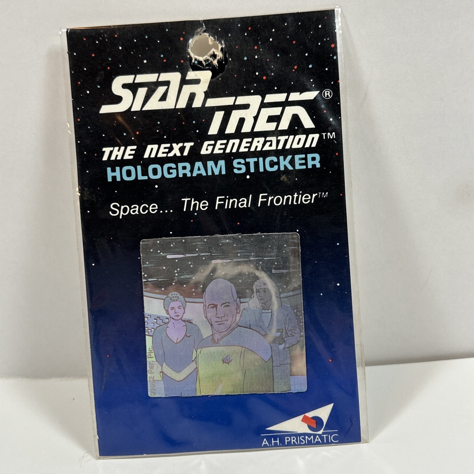1992 STAR TREK NEXT GENERATION TV HOLOGRAM BADGE STICKER - PICARD-TROI & CRUSHER