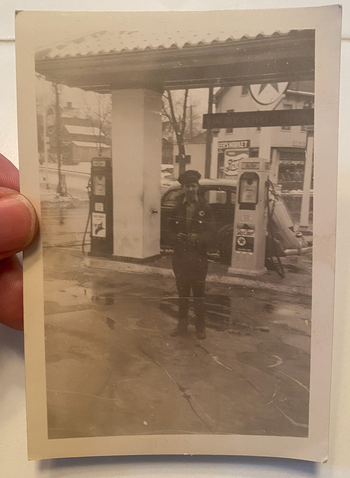 Vtg 1940s Texaco Pump Photo Schneider\'s Station Attendant Pepsi Pepsi-Cola Sign Vtg 1940s Texaco Pump Photo Schneider\'s Station Attendant Pepsi Pepsi-Cola Sign