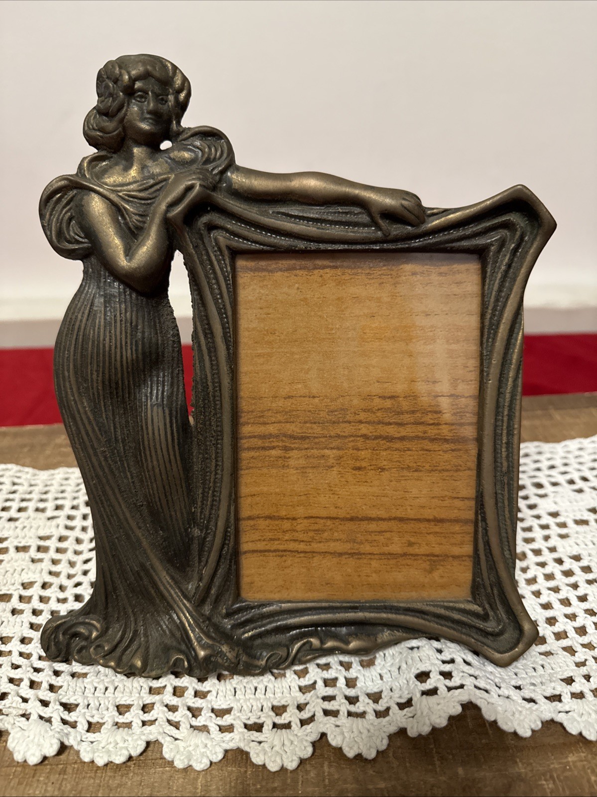 Vintage Art Nouveau-Style Figural Metal Picture Frame