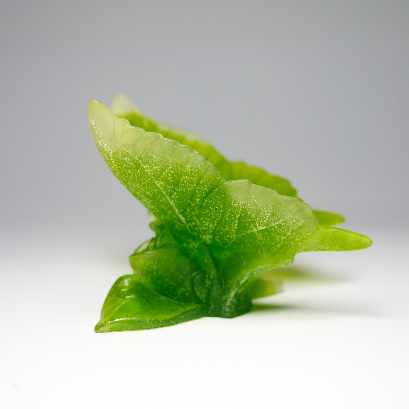 Daum France Pâte-de-Verre Green Butterfly Figurine – Chartreuse Crystal – Mint w Daum France Pâte-de-Verre Green Butterfly Figurine – Chartreuse Crystal – Mint w