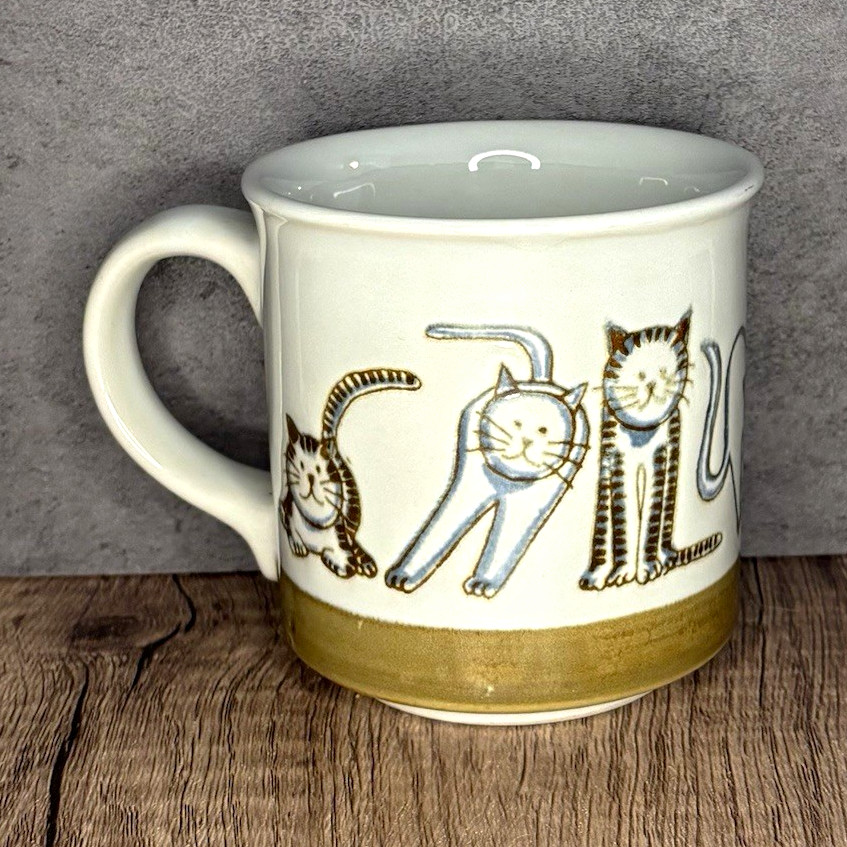 White Cat Design Ceramic Mug Cup w/ Gold Trim, Tan Band Accent