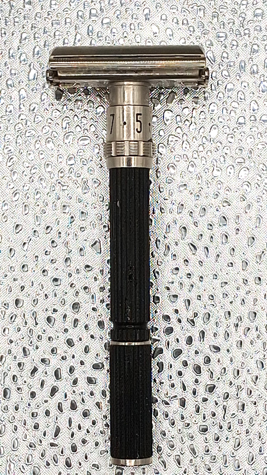 1973 Gillette Super Adjustable 109 Black Beauty T4 DE Safety Razor 1973 Gillette Super Adjustable 109 Black Beauty T4 DE Safety Razor