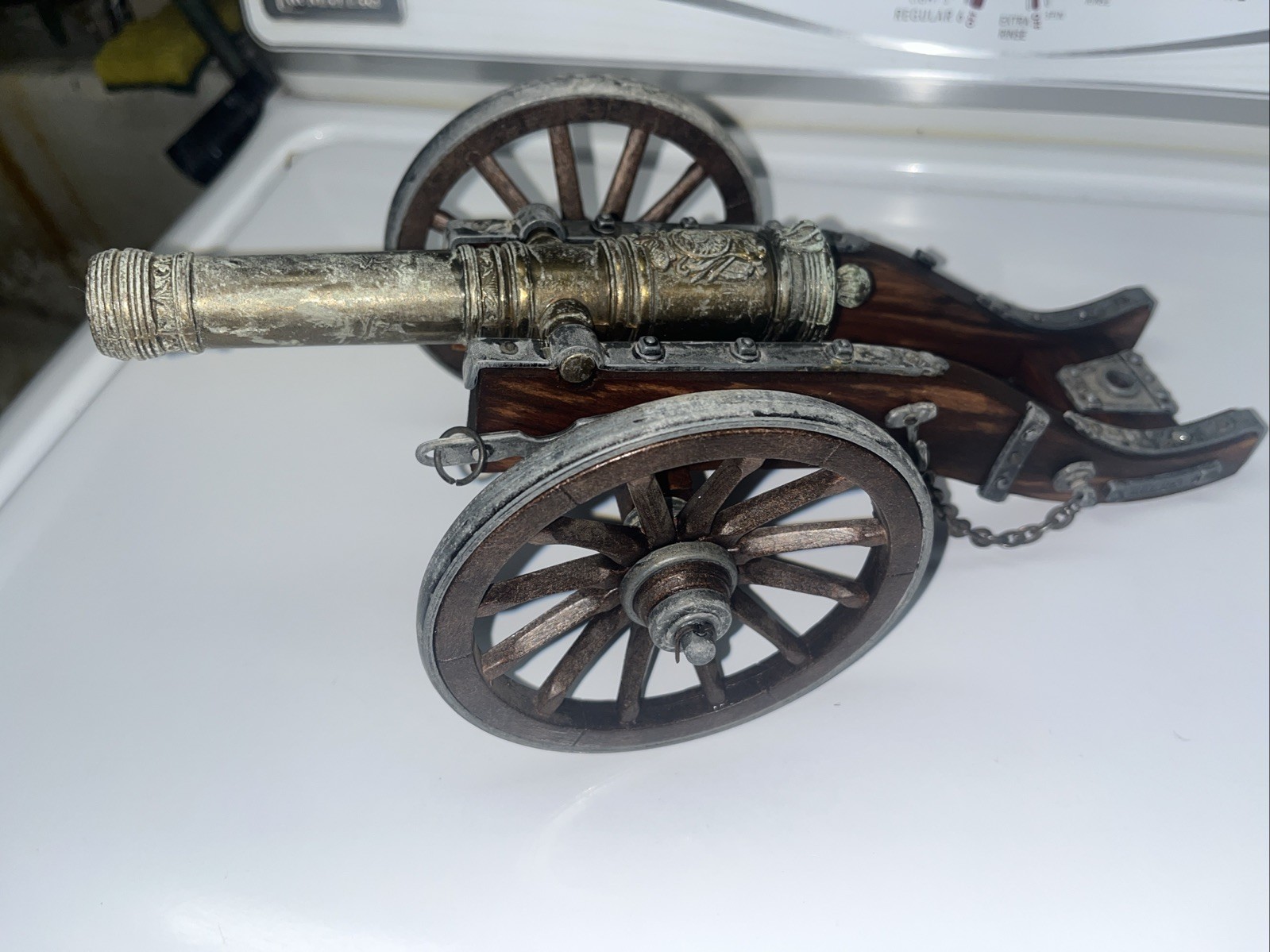 VINTAGE DENIX 18th Century Louis XIV Cannon Assembled Brass & Wood VINTAGE DENIX 18th Century Louis XIV Cannon Assembled Brass & Wood