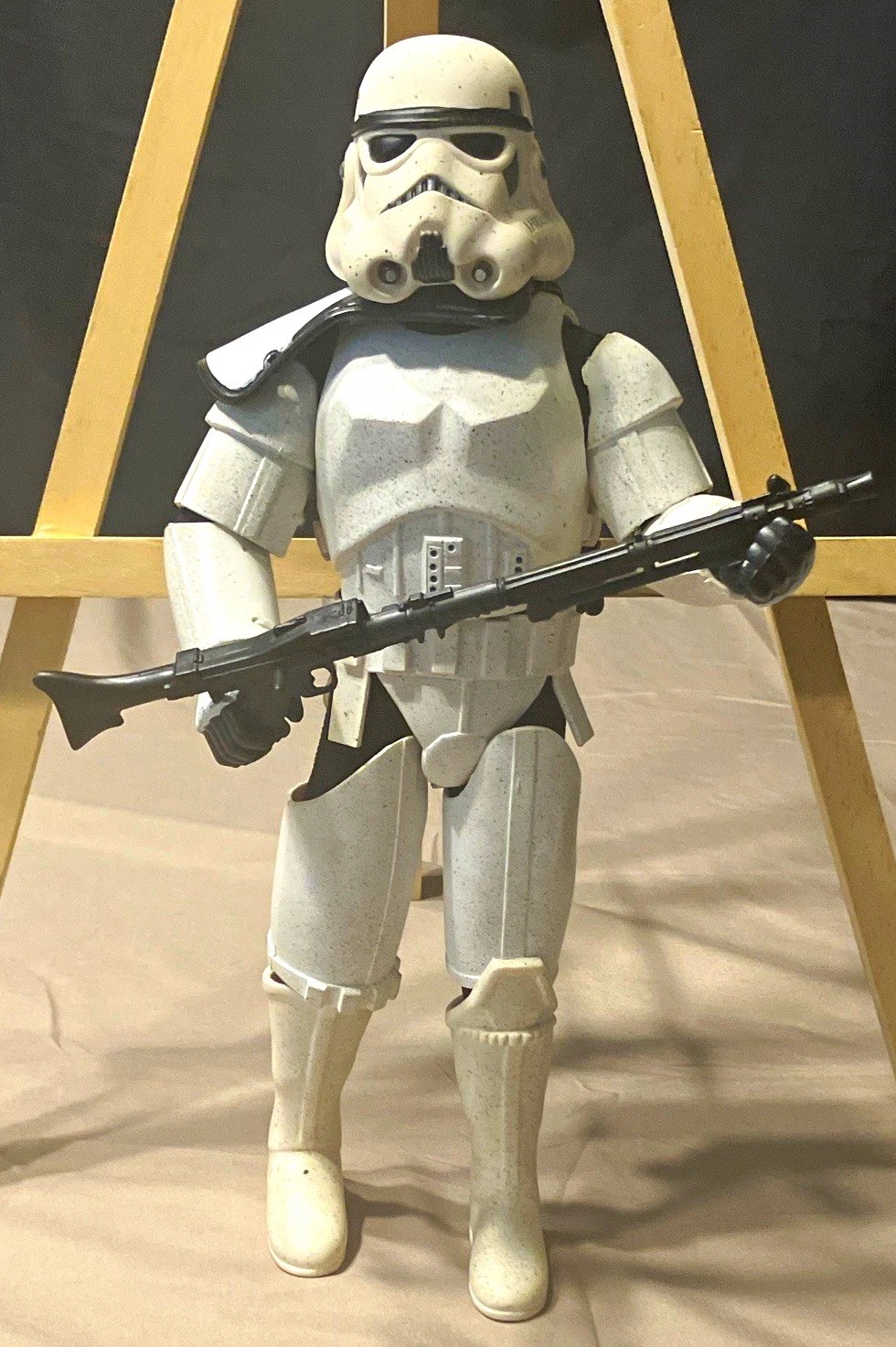 Vintage 1997 Hasbro Star Wars Sandtrooper 12” Action Figure w/ Blaster/ Backpack