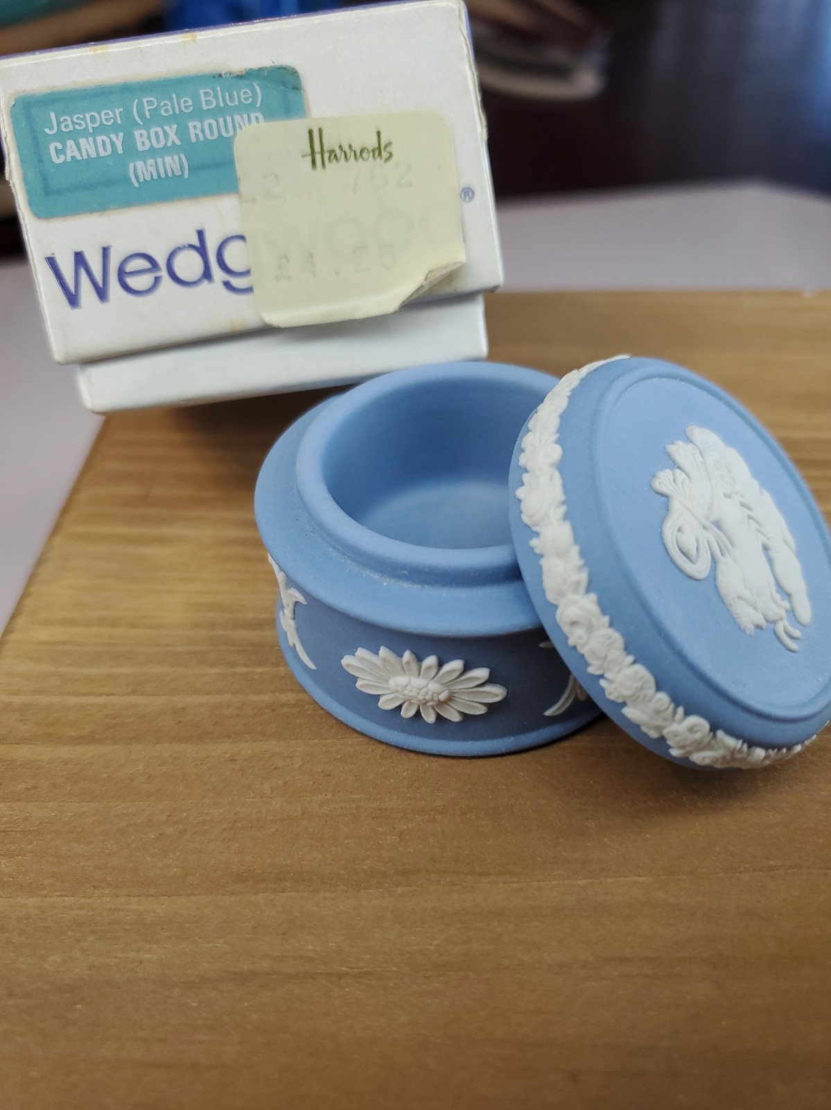 Vintage Wedgwood Pale Blue Jasperware Mini Candy/Trinket Box  Original Harrods 