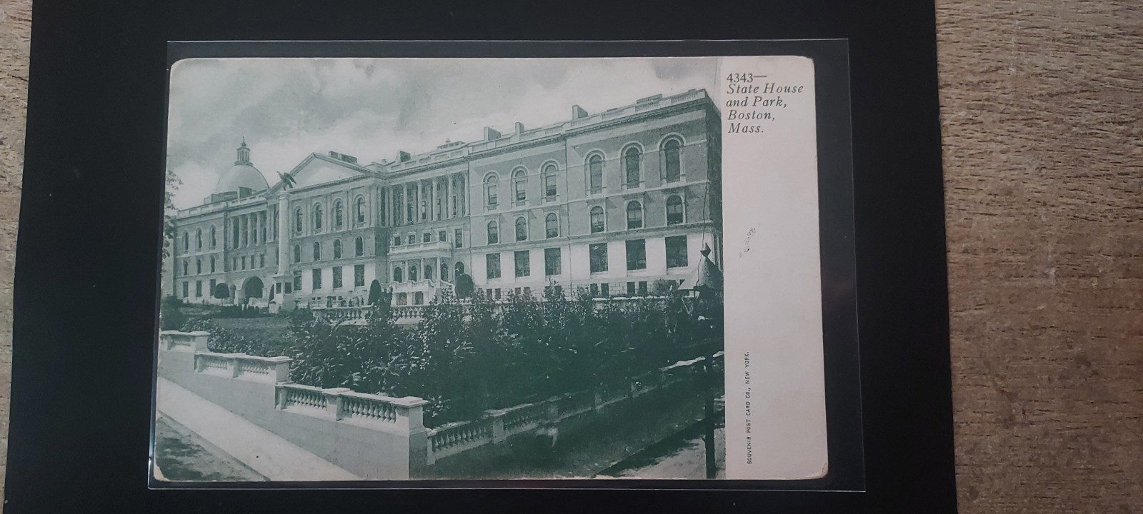 STATE HOUSE AND PARK BOSTON MASSACHUSETTS VINTAGE POSTCARD