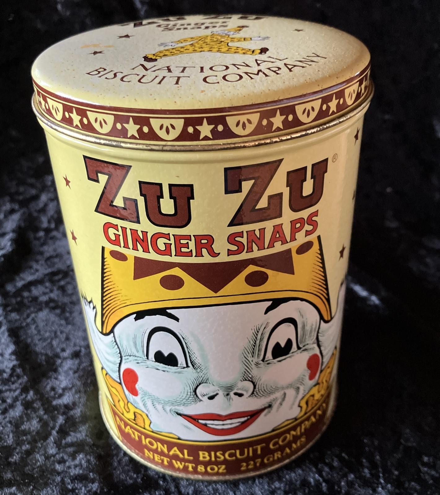 Zuzu Ginger Snap Metal Tin 1982 National Biscuit Company Nabisco Vintage Clown