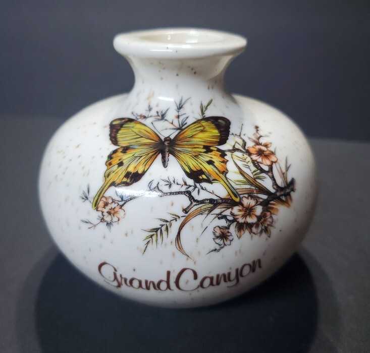 Round Small GRAND CANYON Ceramic Pottery Vase Butterfly & Flowers Pot