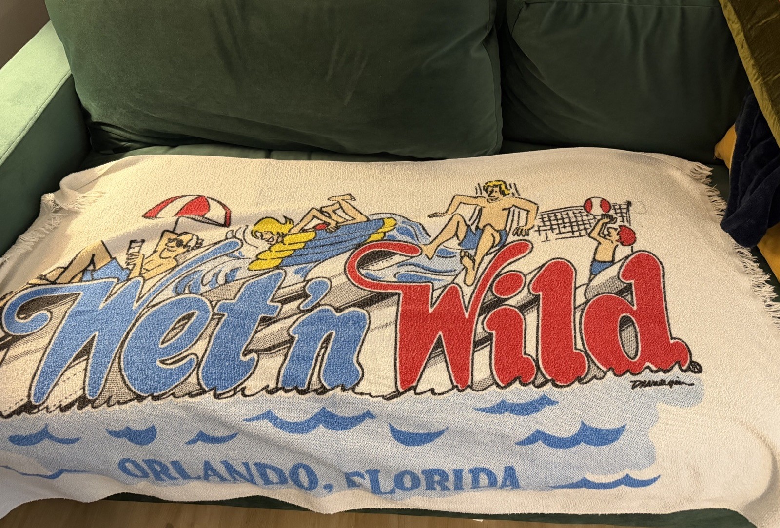 Wet N Wild Orlando Beach Towel Vintage 80s Fringe USA Waterpark